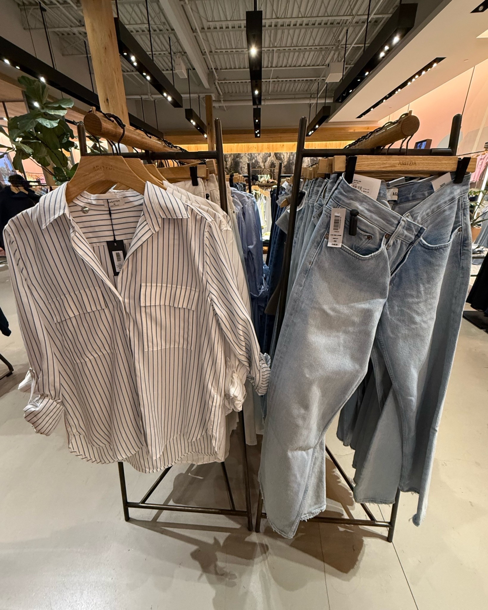 Cute linen top, goes well with jeans or by itself as a swim cover up

#LTKgrwm #LTKootd #LTKWorkwear