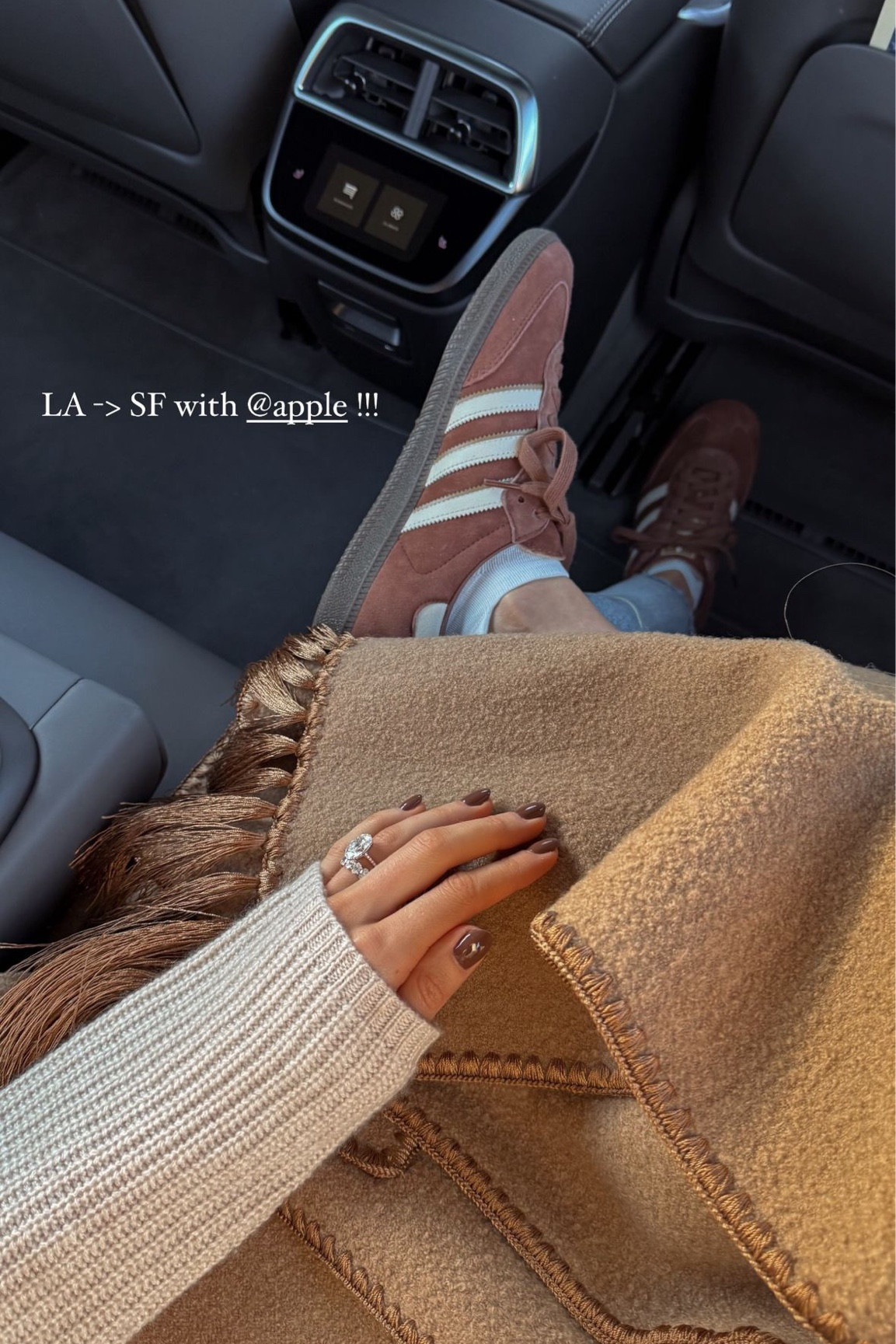 Linked my brown sambas 🤎 took my normal women’s size 9 (which was equivalent to a men’s 8)