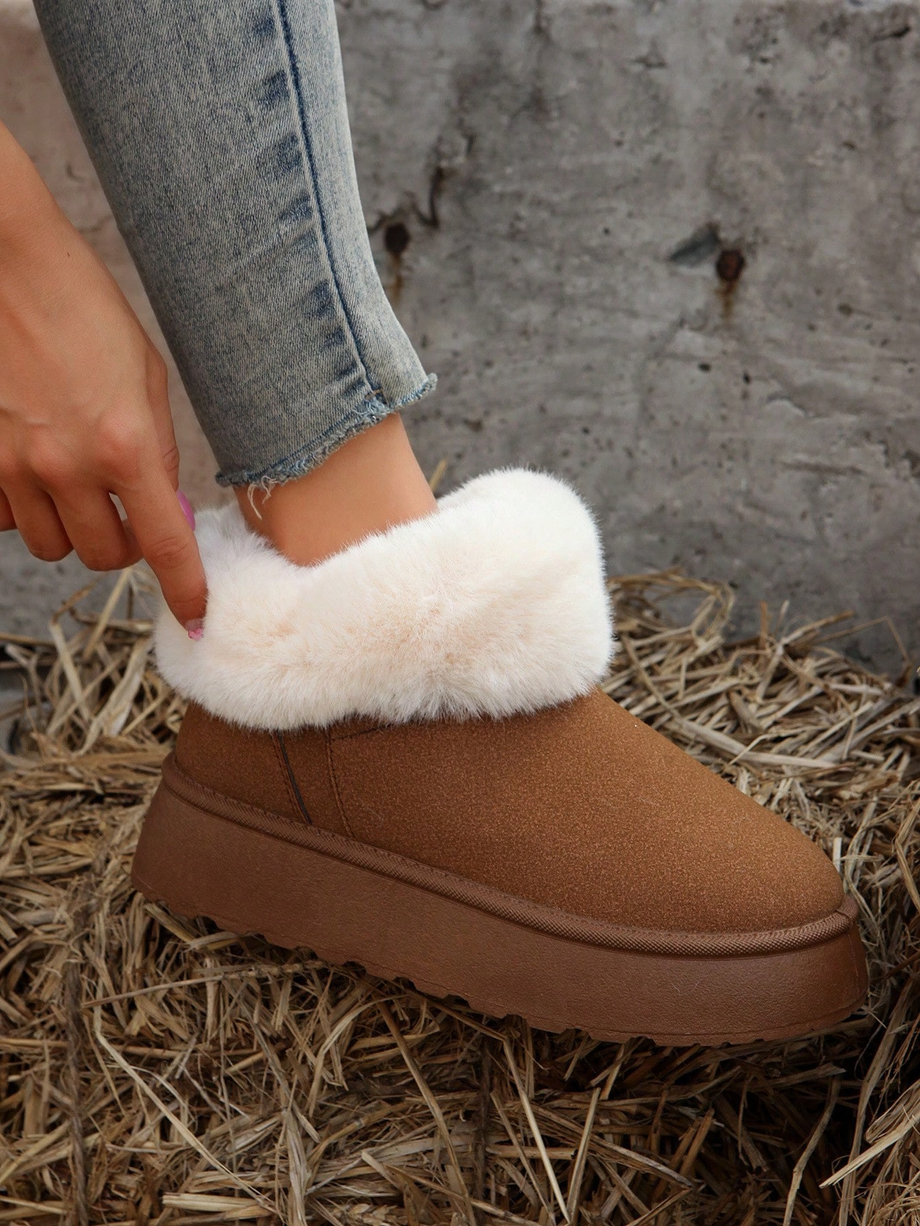 Women's Round Toe Thickened Fur Lined Snow Boots With Thick Sole | SHEIN