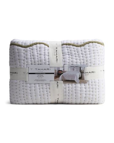 Quilt With Scalloped Edges | Bed & Bath | Marshalls | Marshalls