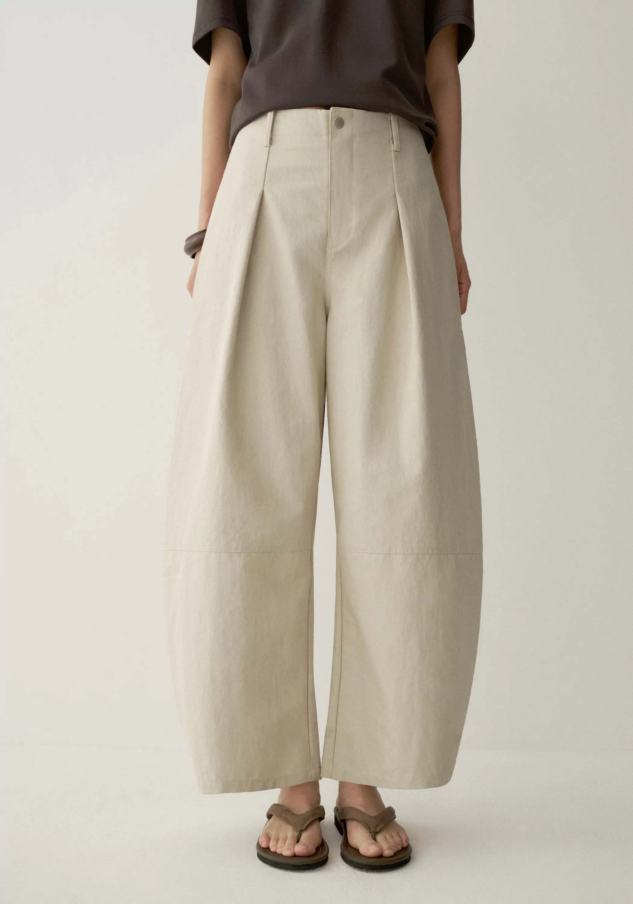 Coated Cropped Pants | INSIS