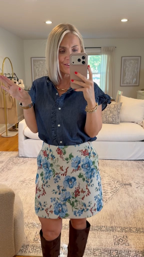 Walmart fall fashion is here and it is GOOD!!🤎😍


Fall outfits, fall fashion, Walmart finds, Walmart fashion, Walmart new arrivals, fall outfit inspo, casual fall outfits, casual outfits, fall sweaters, midsize fashion, petite style

#LTKSeasonal #LTKMidsize #LTKPetite