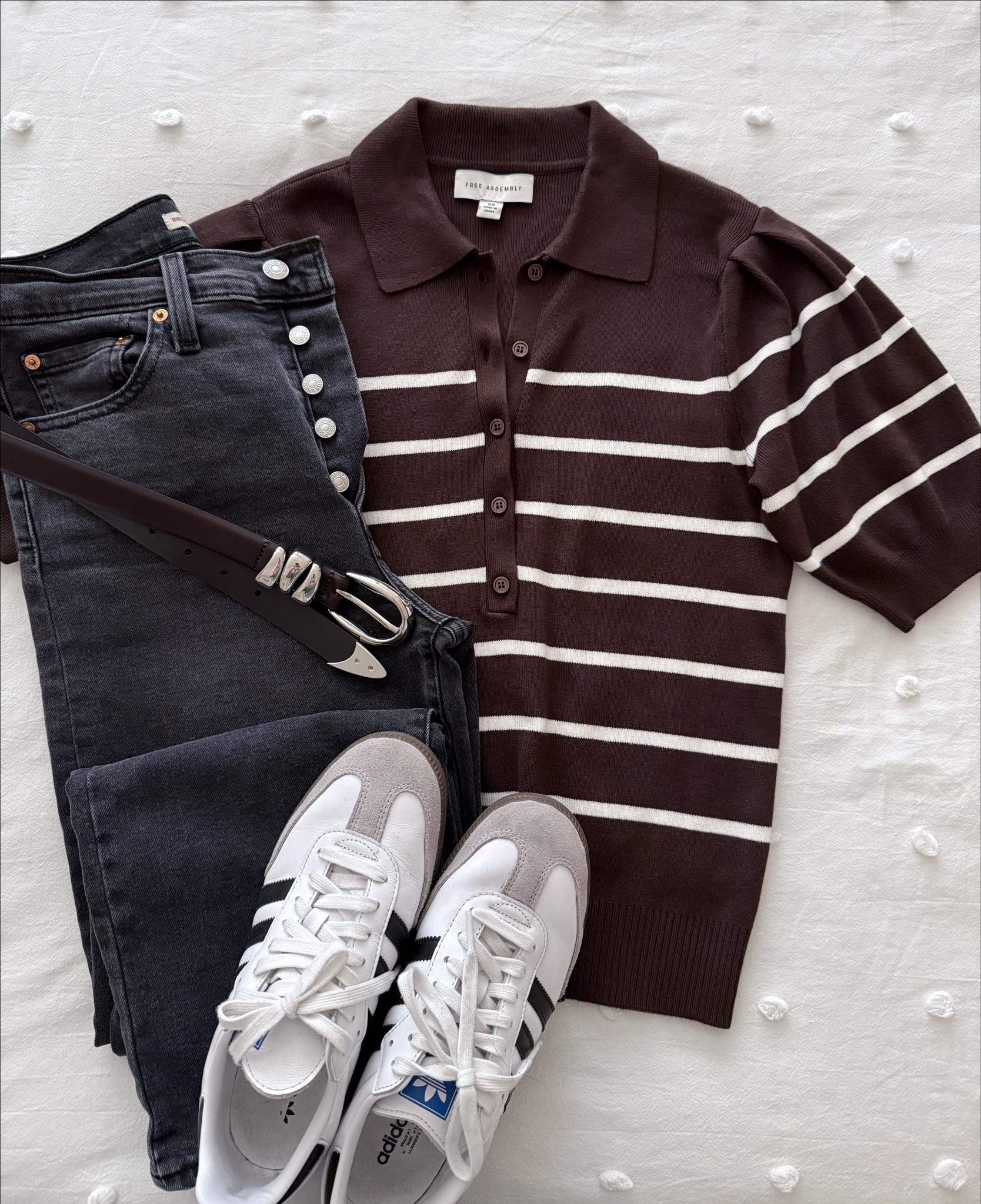 Fall outfits I’m loving this season. 




Thanksgiving outfits, chocolate brown sweater, holiday outfits 

#LTKWorkwear #LTKFindsUnder50 #LTKSeasonal #LTKHoliday #LTKStyleTip #LTKShoeCrush