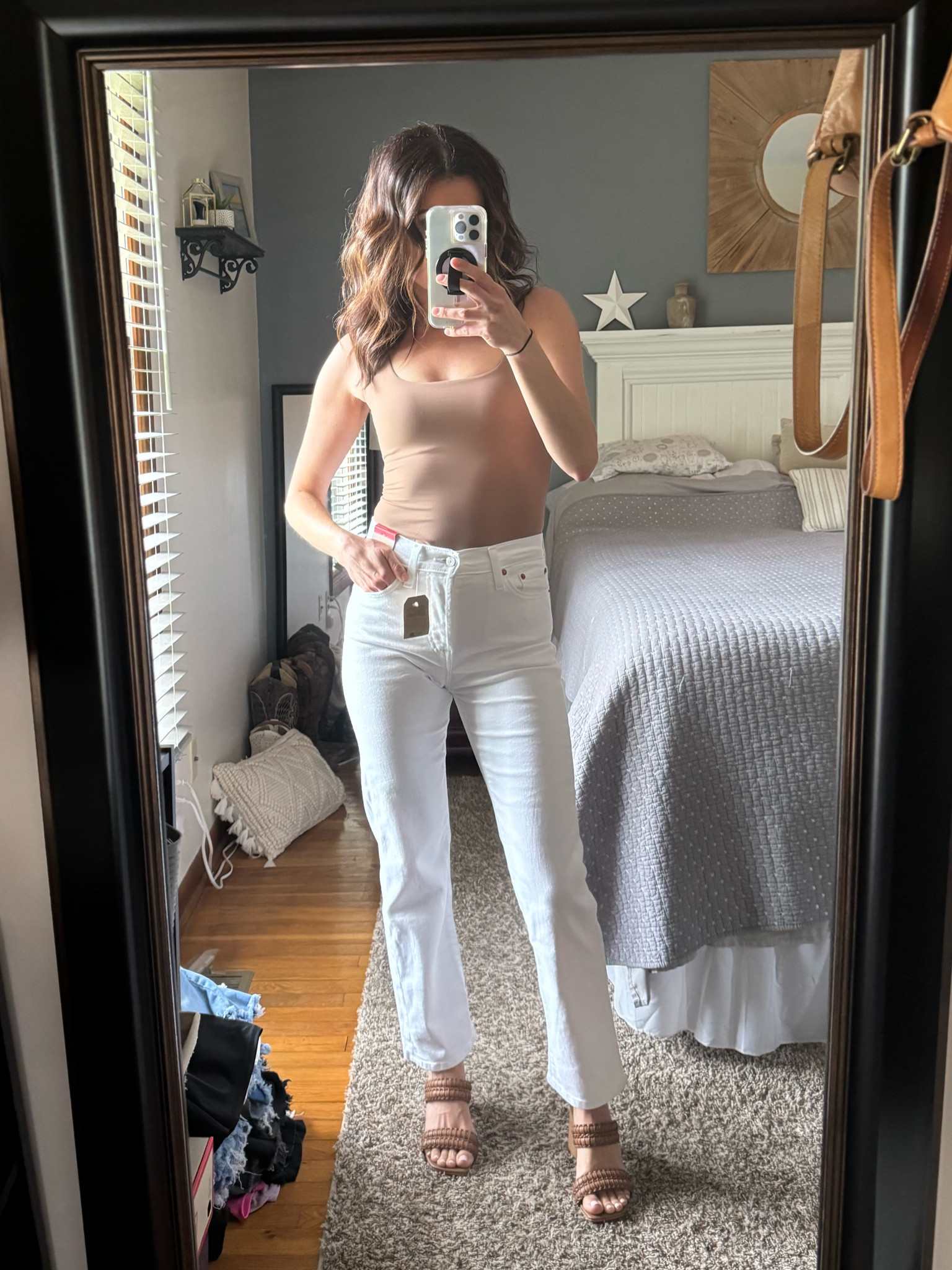 I loved my Levi’s wedgie straight jeans so much I got them in white!  And they are sooo good 🙌🏻 they just hug in all the right places. Got my true size. Also I’m still addicted to the Pumiey seamless tops. They look like a bodysuit but are not! 😍 My sandals are older from Target but I’ll link some similar! #amazonfashion #amazonfinds #levisjeans #womensjeans #whitejeansoutfits #datenightlook #datenight #summerfashion #springfashion

#LTKsalealert #LTKshoecrush #LTKfindsunder50