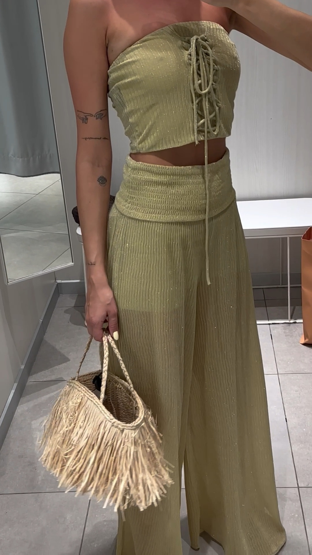 Cutest glittery set 🐚

#LTKeurope #LTKAroundTheWorld #LTKsummer