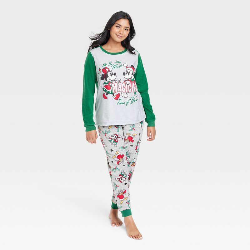 Women's Mickey Mouse & Friends Holiday Sleep Pajama Set - Gray | Target