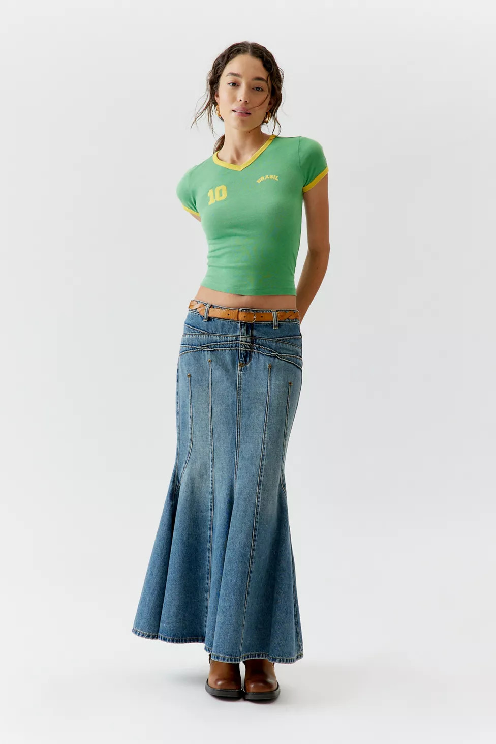 Brasil V-Neck Baby Tee | Urban Outfitters (US and RoW)