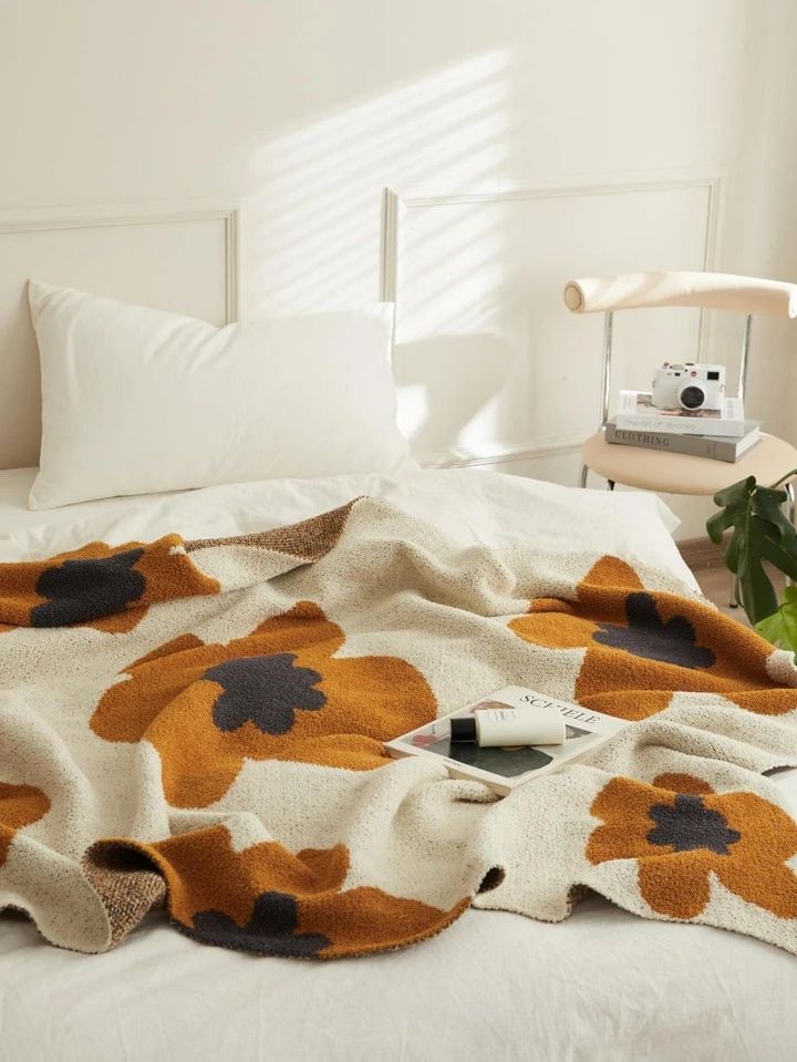1pc Plush Blanket, Orange Flower Patterned Bedspread | SHEIN