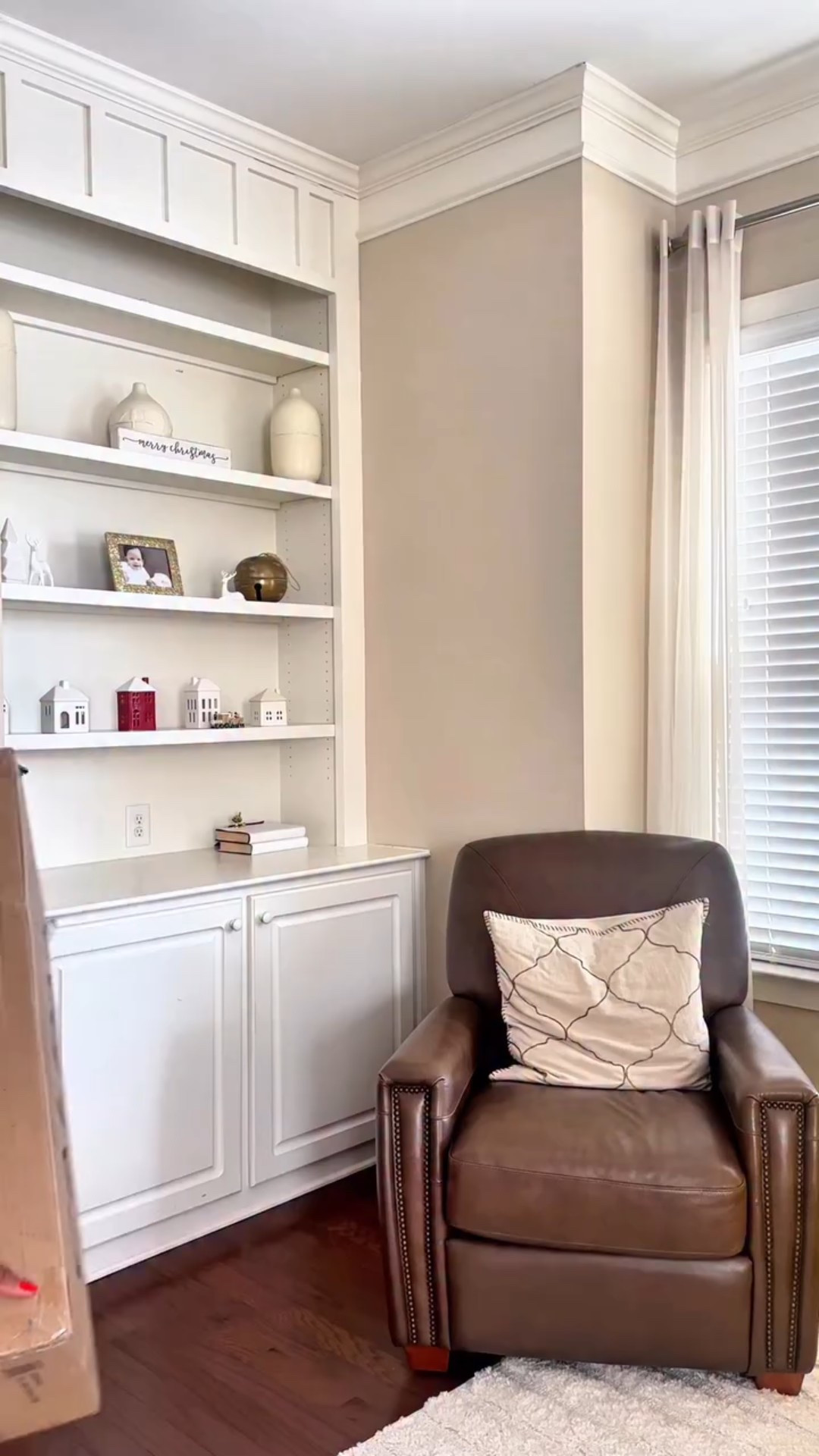 The best luggage for frequent travelers 🧳✈️🗺️ @calpak

I travel frequently, and my other CALPAK has proven to be incredibly durable. I mean, it’s been all around the world at this point. I used it almost every month last year, and it held up to EVERYTHING, so I had to get a second one. Linking them on my LTK #calpak

#travelmusthaves #travelcreator #travelessentials #luggage