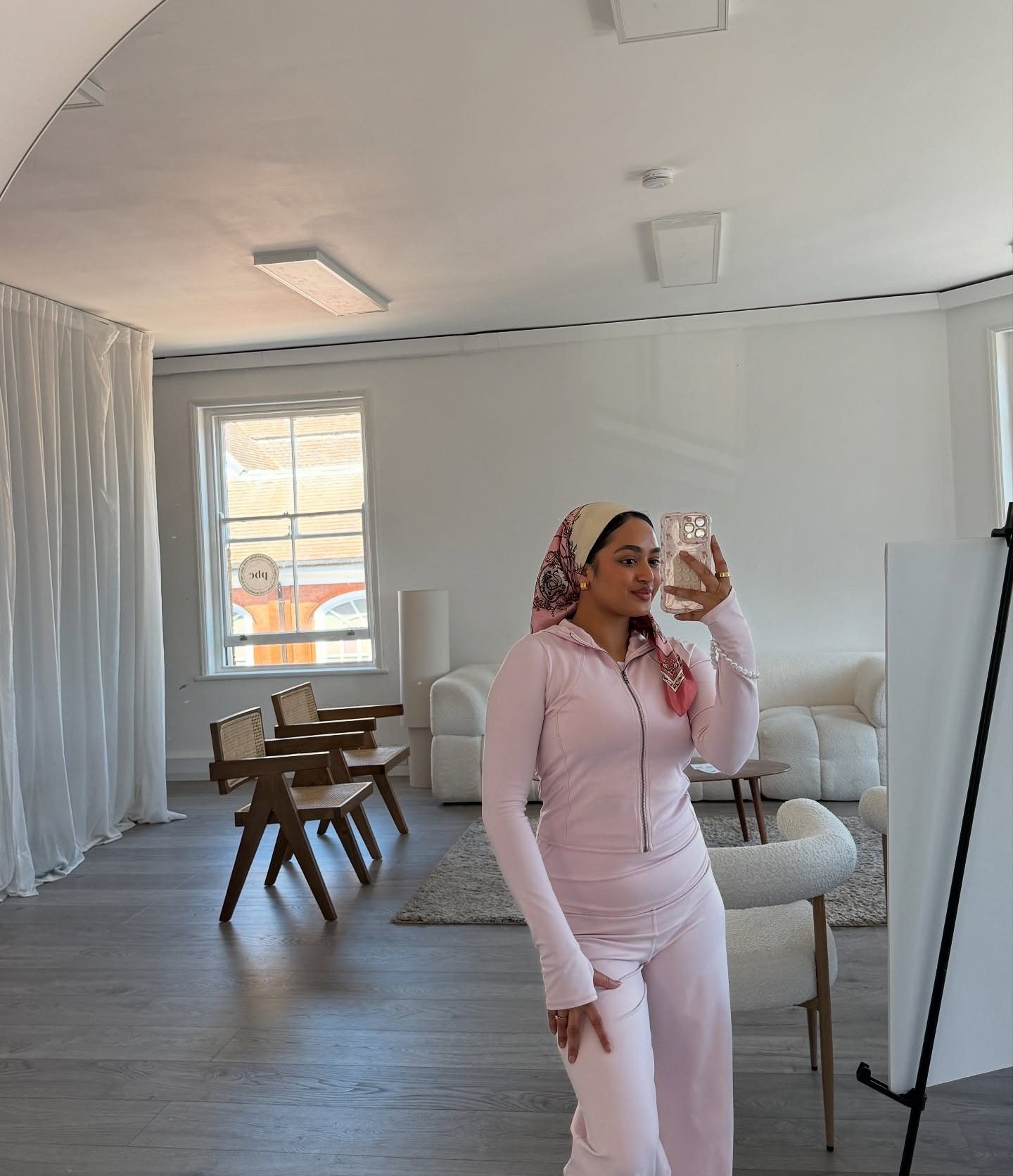 If you’ve been looking for a modest activewear set that’s actually comfy, buttery soft & cute, this one from Hollister is it! 

I’ve been living in it lately, especially in this perfect baby pink shade 💗

Details: 
@hollister activewear set 
@amazonuk satin headscarf 
@coconutlaneuk phone case 

#selfcaresundays #selfcare #wellnessgirlies #wellnesscommunity #wellnesslifestyle #pinterestaesthetic #pinkpilatesprincess #pilatesprincess #wellnesslifestlye #modestactivewear #modestoutfit #activewearfashion

#LTKpetite #LTKfitness #LTKmodest