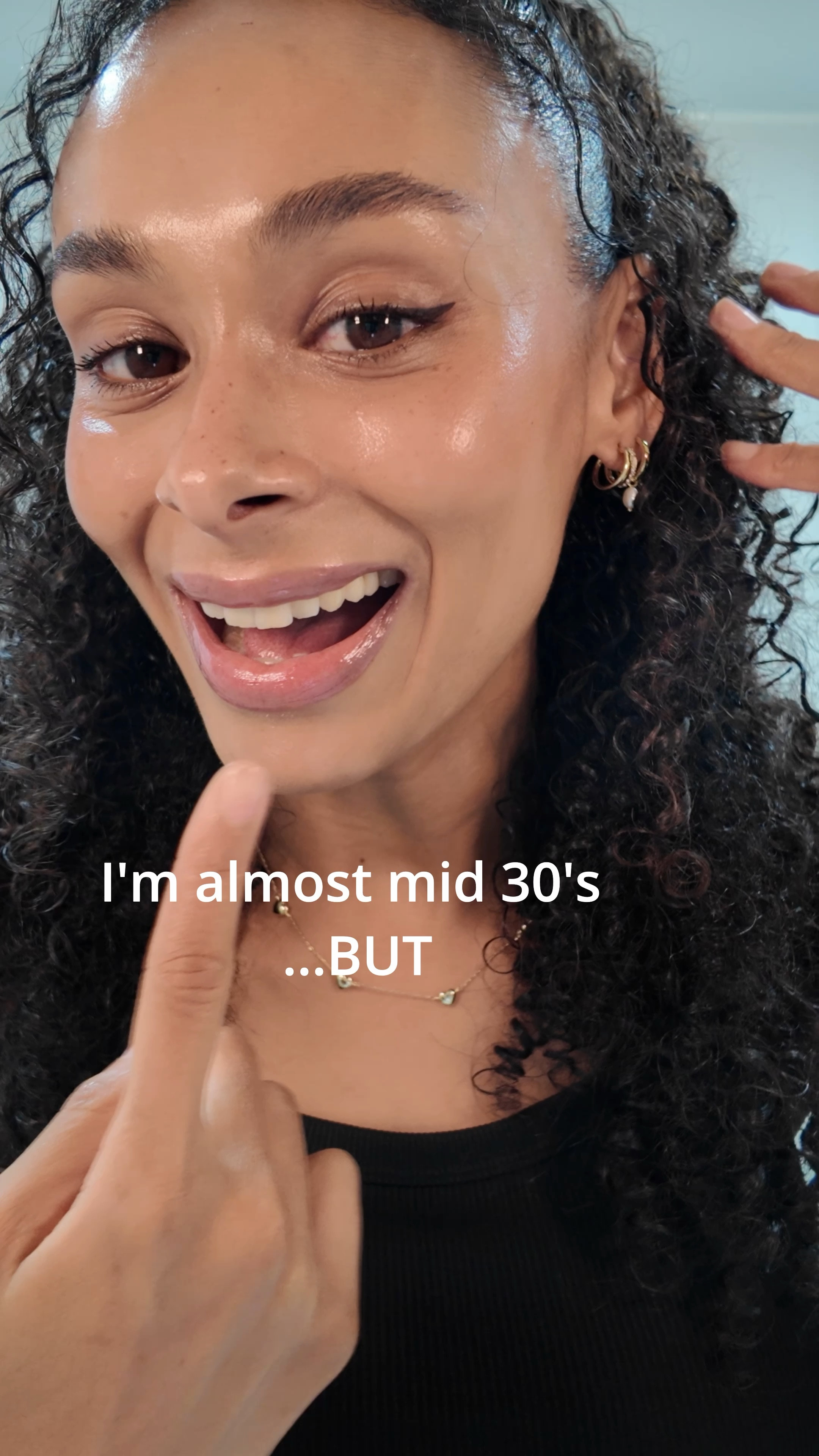 ✨ The one product that changed my skin: Mixsoon Bean Essence. ✨

Hydrating, soothing, and perfect for all skin types—no stickiness, just glow. Have you tried it yet? 💬

#mixsoon #glassskin #kbeauty #skincaretips #koreanskincare #mixsoonbeanessence #veganmucin 
