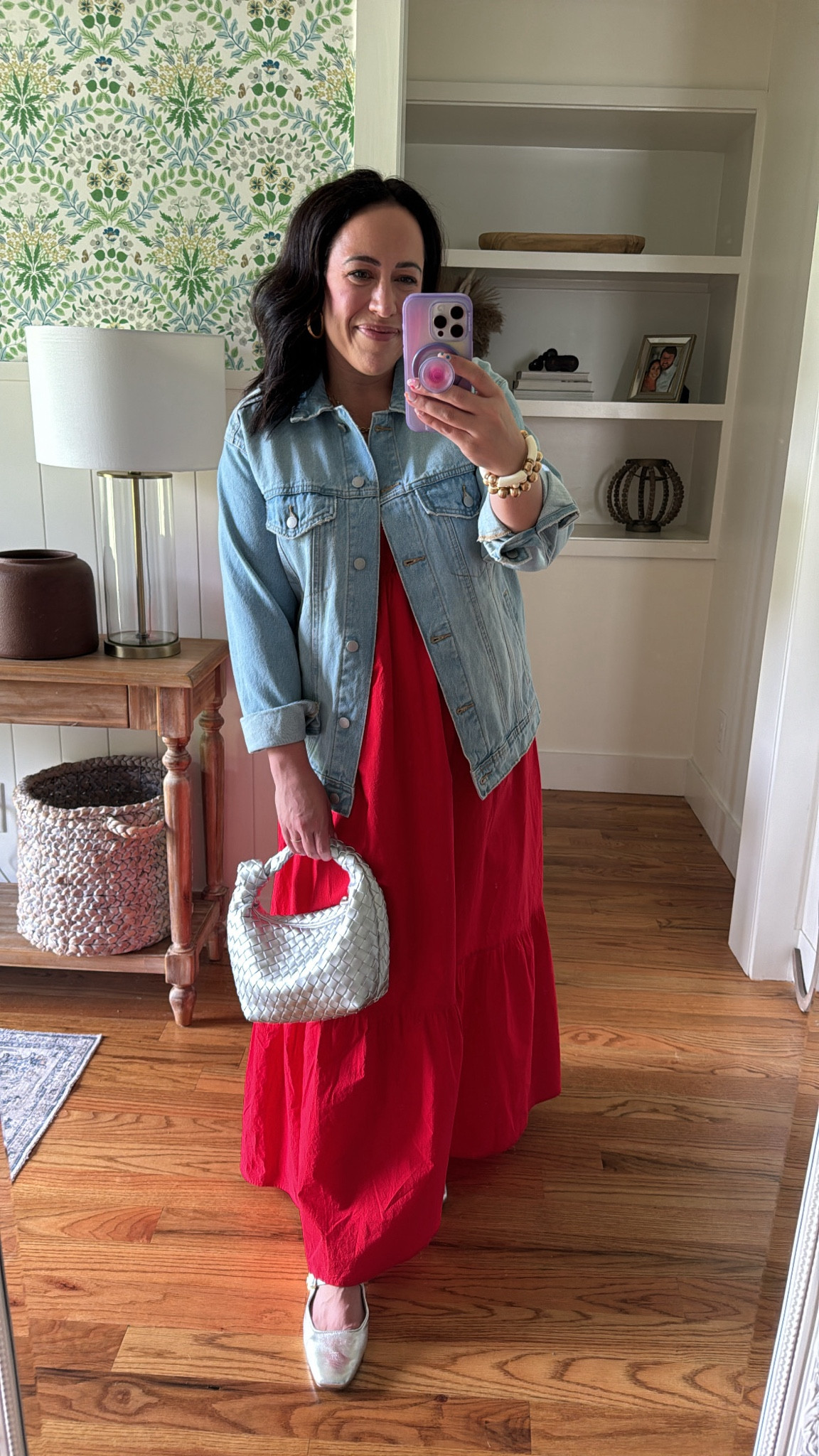 Target OOTD ❤️

-

-

-

teacher outfit, affordable fashion, button up cardigan, pops of red, denim jacket, summer to fall fashion, transitional outfit idea, midsize curvy outfit idea, easy outfit, casual work outfit

#LTKSeasonal #LTKFindsUnder50 #LTKStyleTip