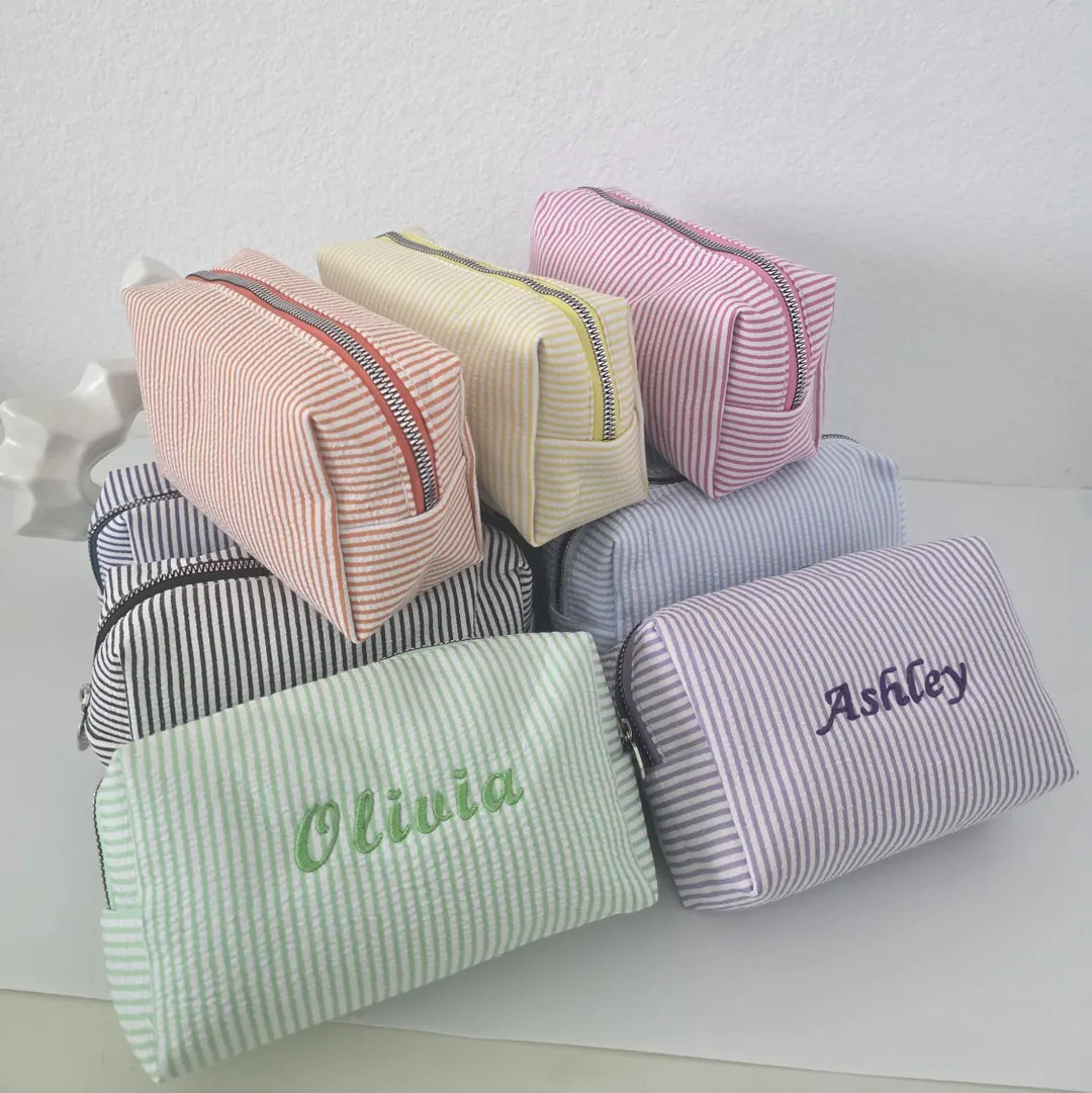 Custom Cosmetic Bag for Bridesmaid , Custom Makeup Bag, Personalized gift for Bridal party, gift ... | Etsy (US)