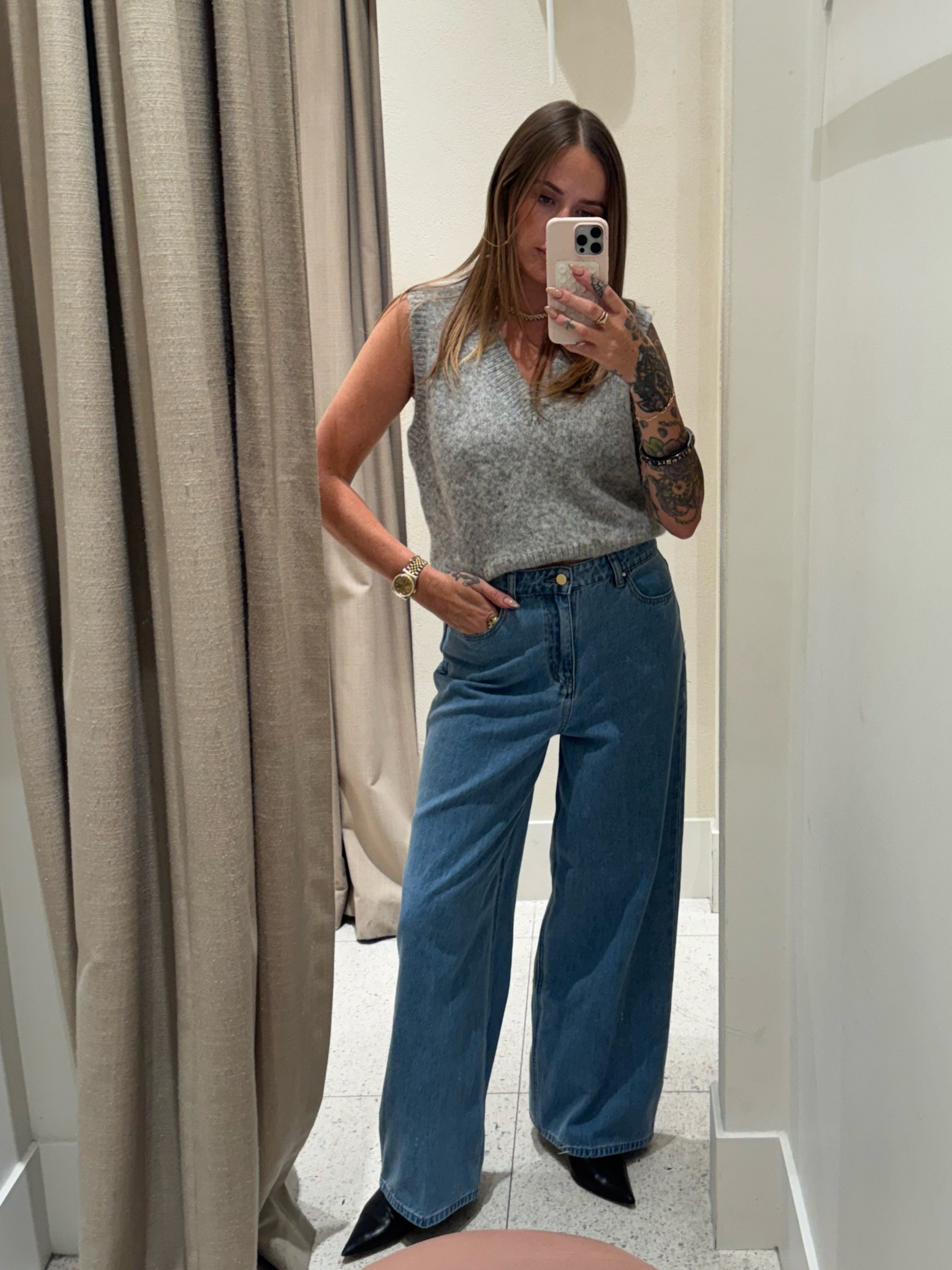 The knit vest of the season 

#LTKstyletip #LTKautumn #LTKaustralia