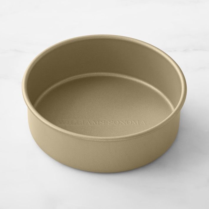 Williams Sonoma Goldtouch® Pro Round Cake Pan | Williams-Sonoma