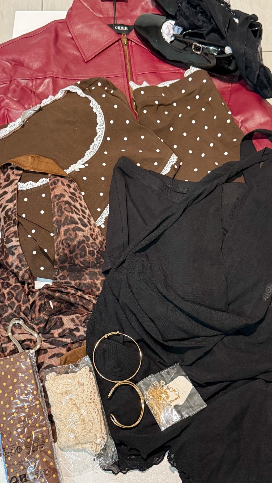 cider fall & winter finds for going out ✨

#LTKHoliday #LTKGiftGuide #LTKFindsUnder50