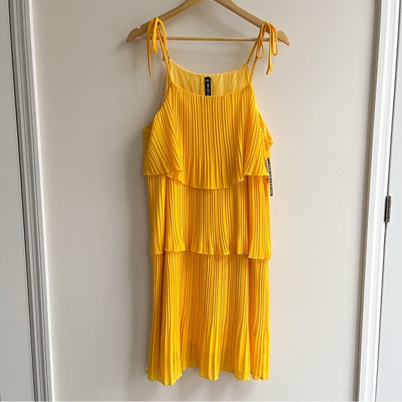[design lab] lord & taylor tiered knife pleat tie strap mini dress mustard L | Poshmark