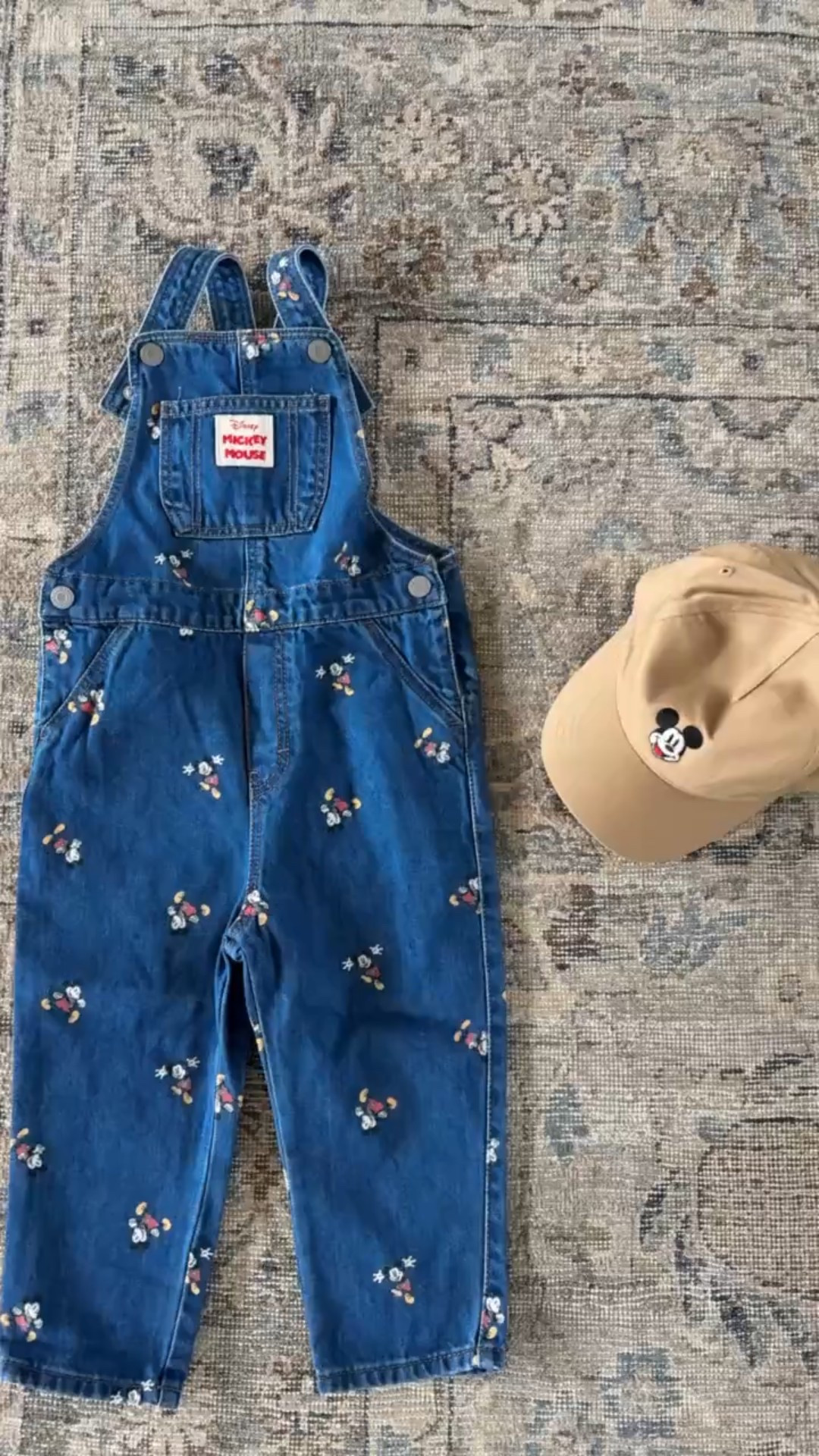 Such a cute spring vacation Disney outfit!



h&m, h&m kids, h&m mickey mouse, mickey mouse finds, mickey mouse kids, mickey kids clothing, baby clothing, disney outfits, disney trip kids clothing, grace white 

#LTKKids #LTKmomlife #LTKootd