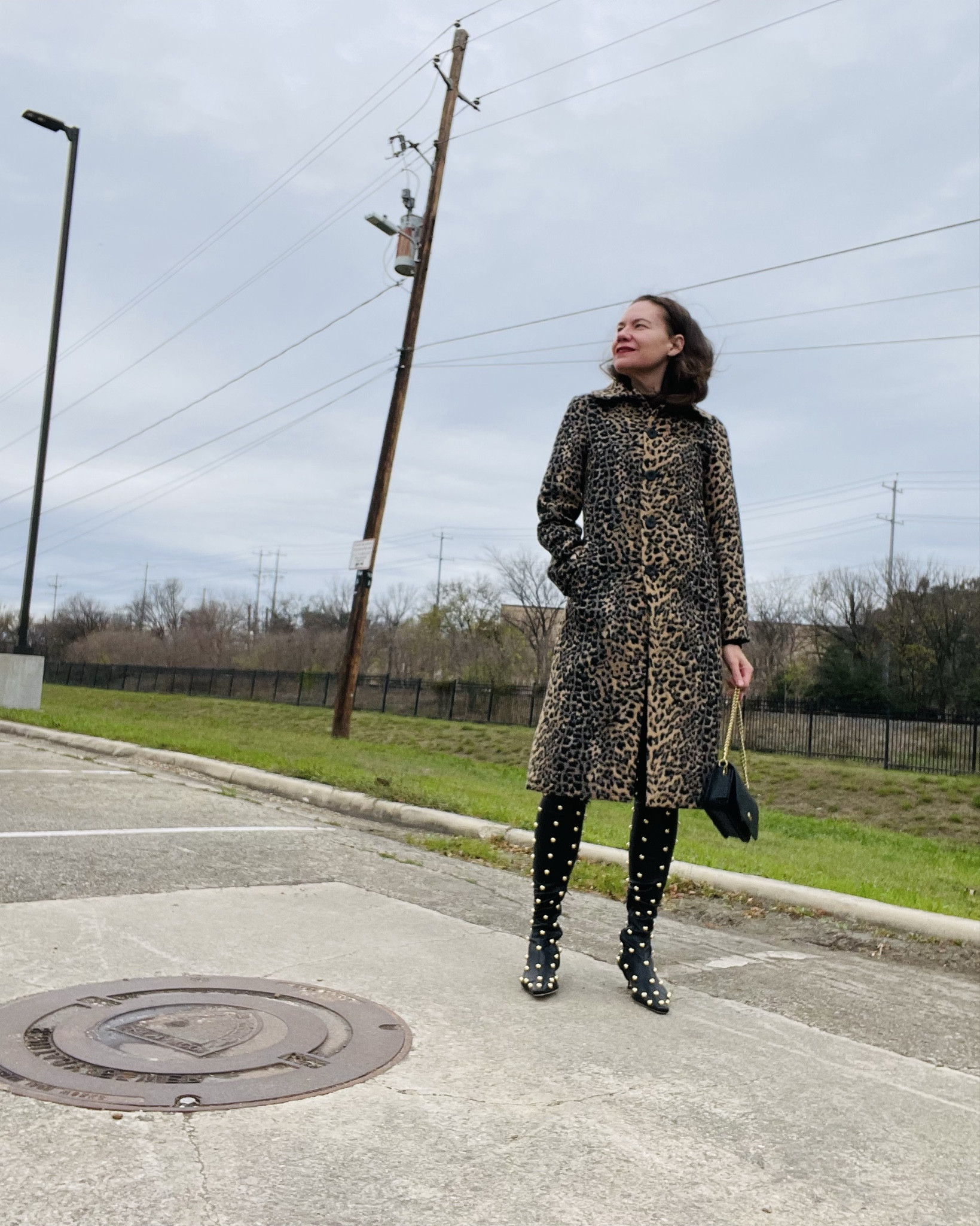 If it’s going to be freezing we might as well be chic about it! #investmentpiece 

#LTKHoliday #LTKootd #LTKOver40