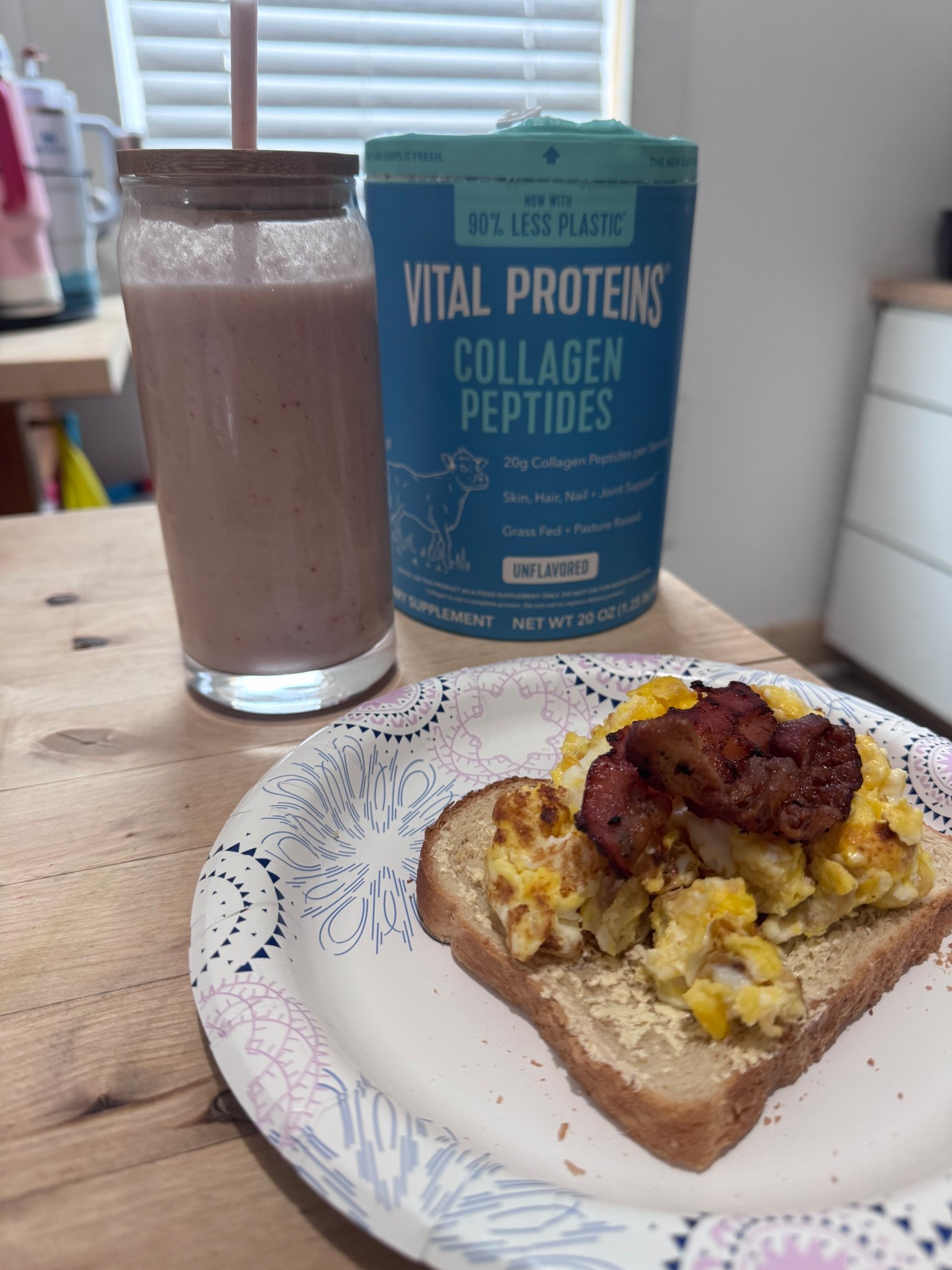 Perfect way to sneak in some protein 

I mixed my Vital proteins with my smoothie 

You can’t even notice it in there 

#vitalproteins #collagen #skincare #beauty 

#LTKBeauty #LTKFindsUnder50 #LTKActive