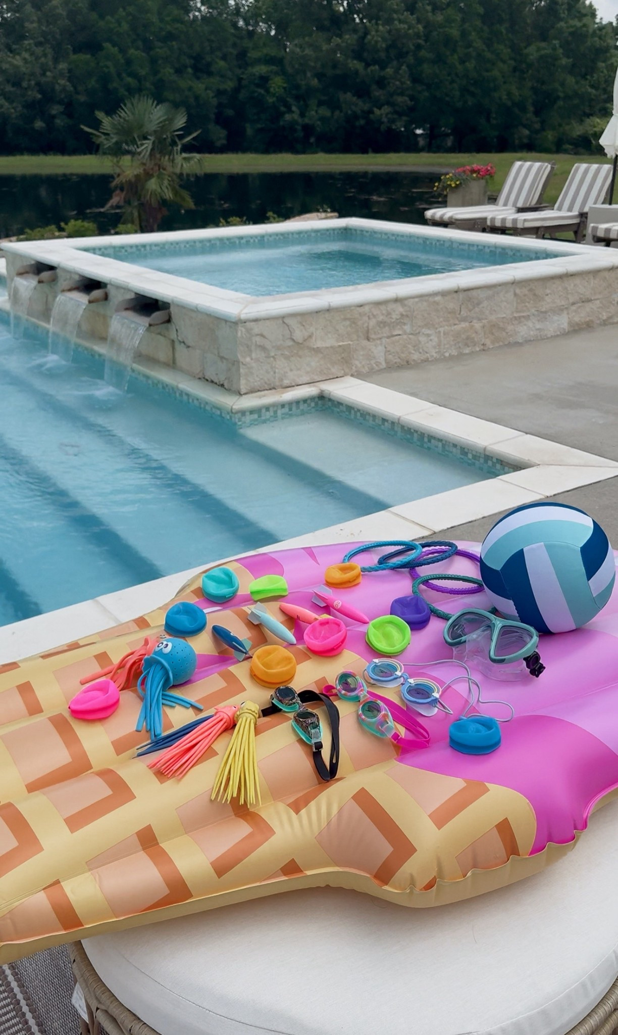 Pool floats toys goggles target haul summer 

#LTKActive #LTKKids #LTKFamily
