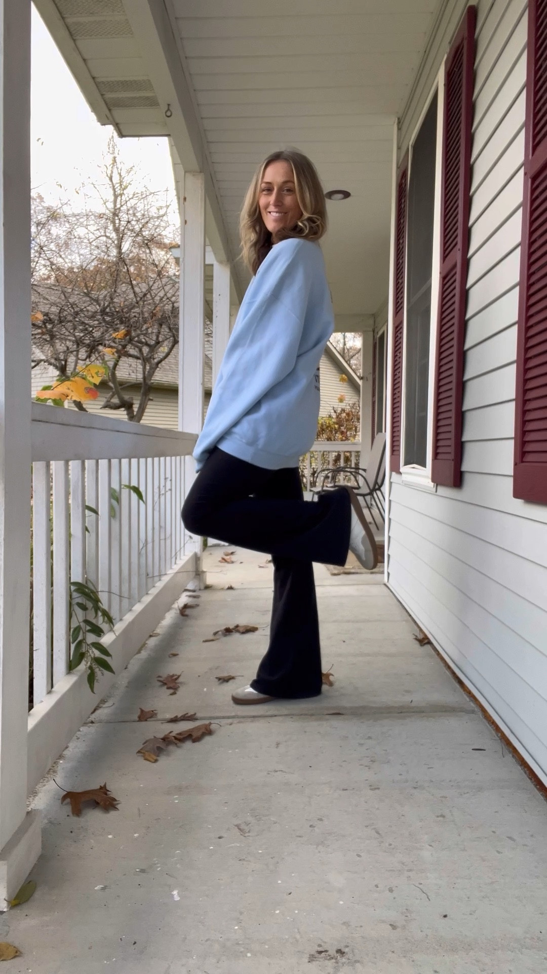I got an XXL in the sweatshirt.

Everyday outfits. Easy outfits. Easy outfit ideas. Neutral basics. Fall outfits. Fall outfit idea. Casual outfits. Basic mom outfit. Casual outfit idea. Casual outfit. Everyday outfit. Mom outfit. Oversized t-shirt. Oversized sweatshirt. Flare leggings. Sneakers.

#LTKFindsUnder100 #LTKFindsUnder50 #LTKSeasonal