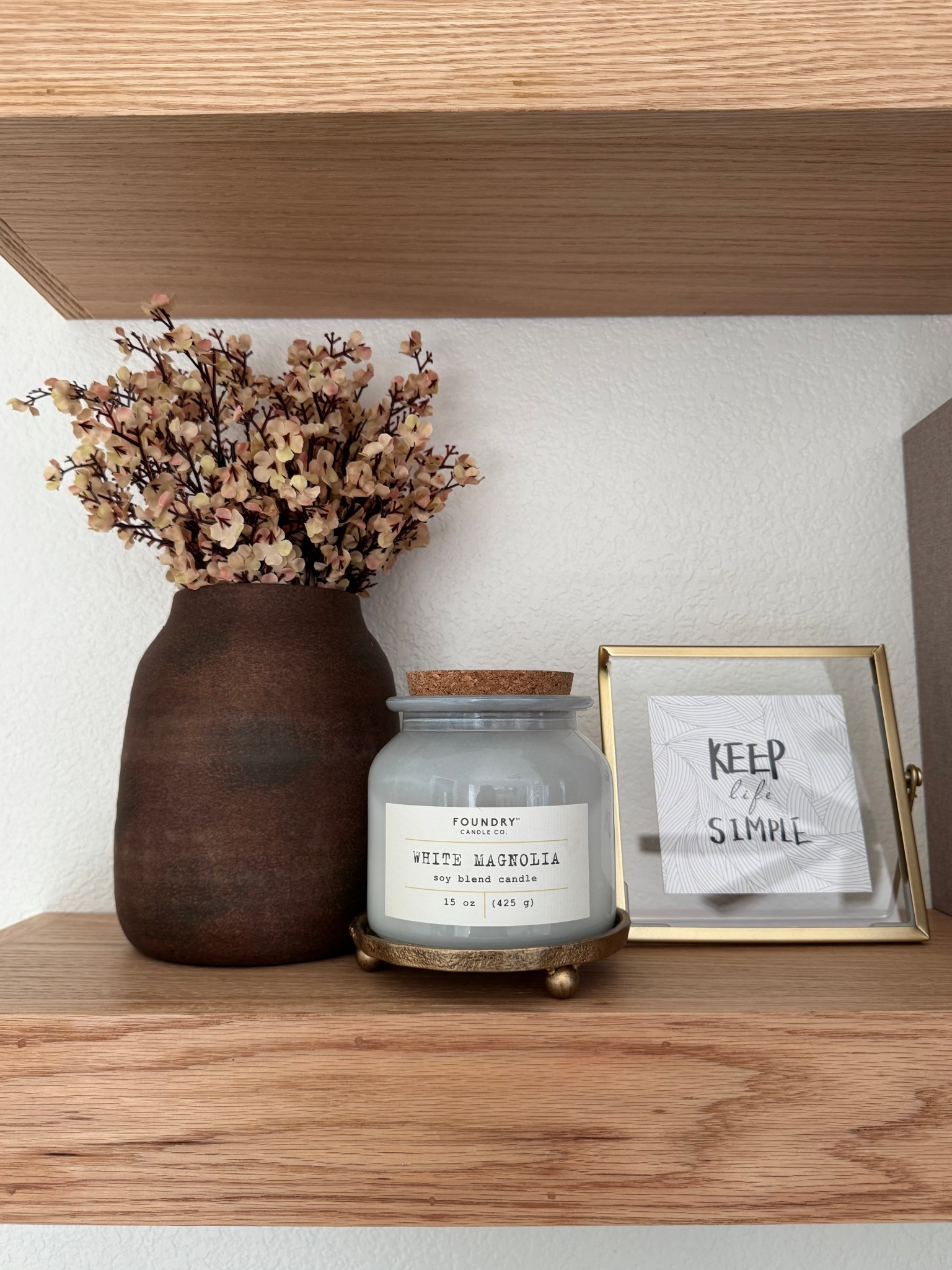 Earthy + Modern Vibes 

#shelfdecor #minimalist #modern #neutralhome #homedecor 

#LTKHome
