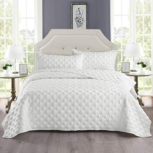 Exclusivo Mezcla 3-Piece Queen Size Quilt Set with Pillow Shams, Ellipse Quilted Bedspread/ Coverlet | Amazon (US)
