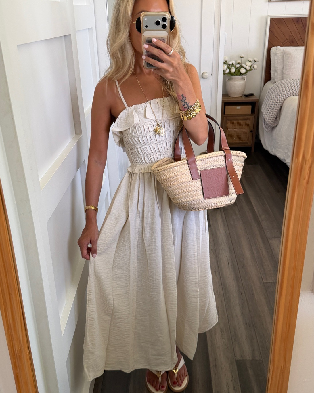 Omg the chicest $25 dress! WOW! Xs.

#LTKSeasonal #LTKPetite #LTKmomlife