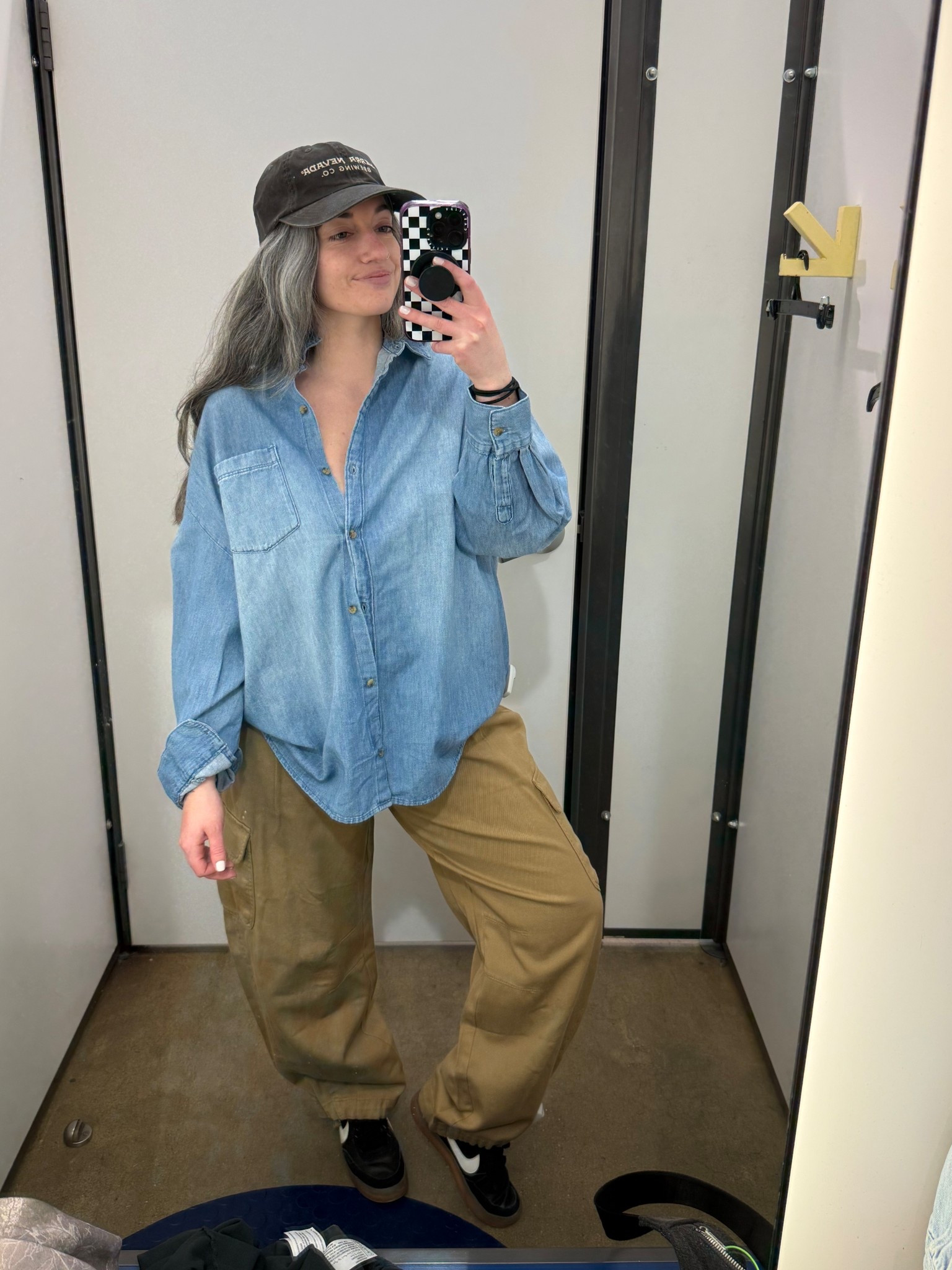 Street style 🤍✨🤝 #baggy #cargopants #denim #nike #grunge 

#LTKdayinmylife #LTKgrwm #LTKootd