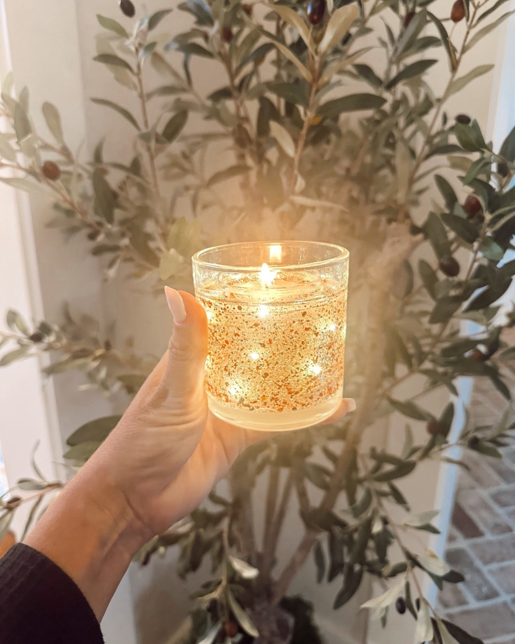 The best candle of the year has FINALLY been restocked!! It sold out last year and will again this year. The best Christmas gift under $15!!

Target finds, target Christmas gift ideas, Christmas candles, Christmas gifts under $25, hostess gifts, teacher gifts, coworker gifts, favorite things party 

#LTKHome #LTKHoliday #LTKSeasonal