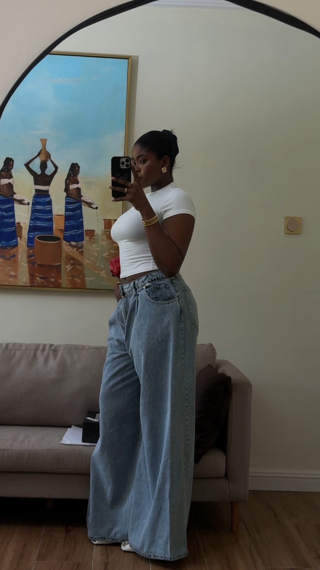 Causal outfit inspo @boohoo 

#LTKstyletip #LTKshoes #LTKjeans