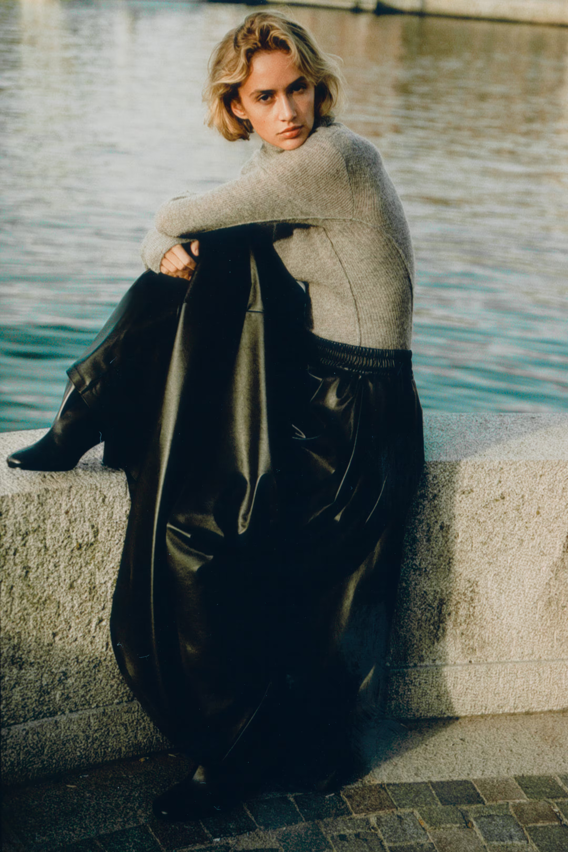 Coated A-Line Skirt - Black - Ladies | H&M US | H&M (US + CA)