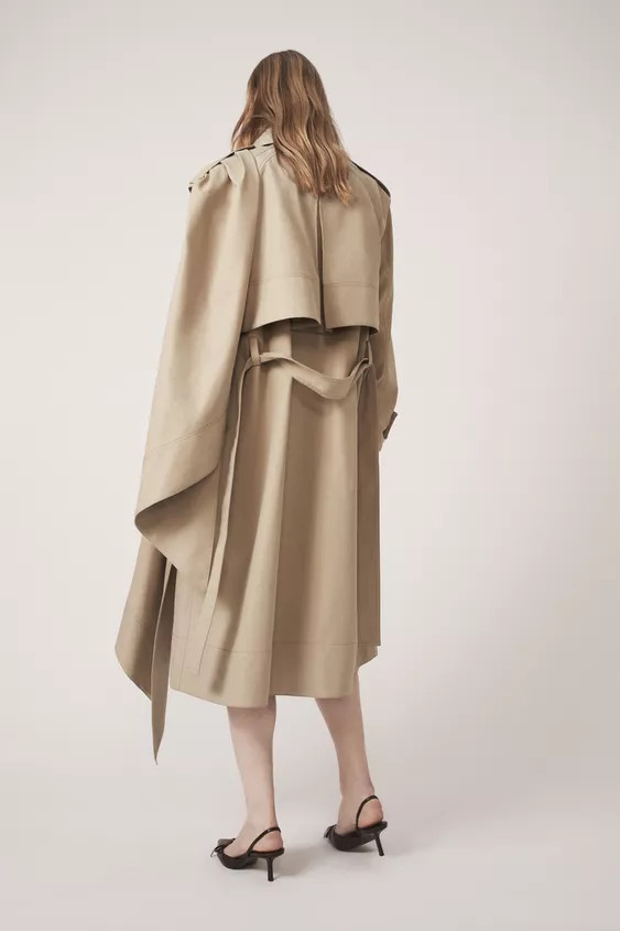TRENCHCOAT MIT ABNEHMBARER WESTE 2 IN 1 - THE ITEM ZARA WOMAN | Zara DE