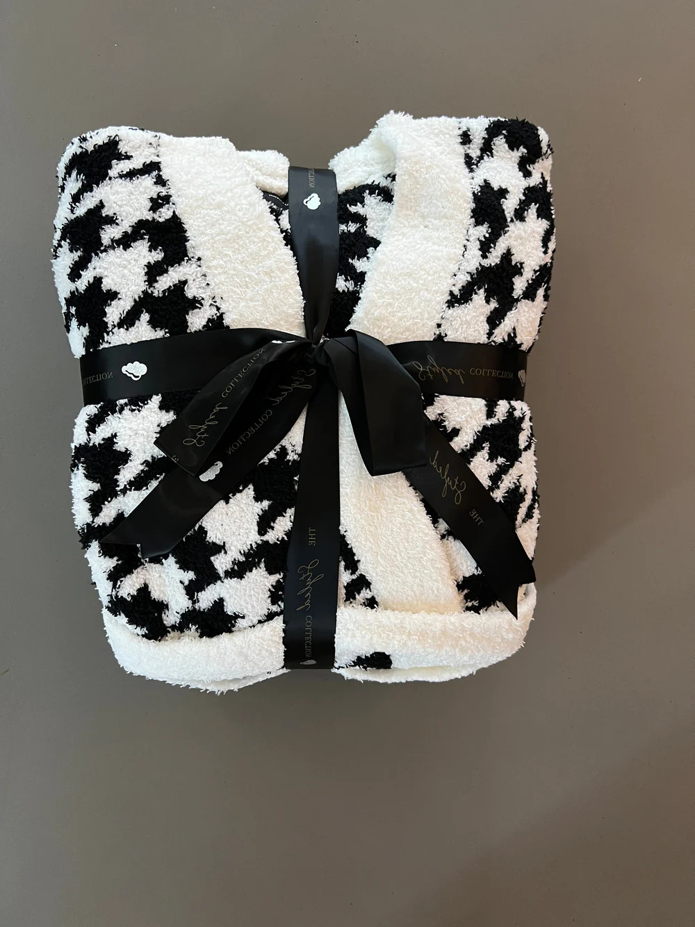 Houndstooth Buttery Robe | The Styled Collection