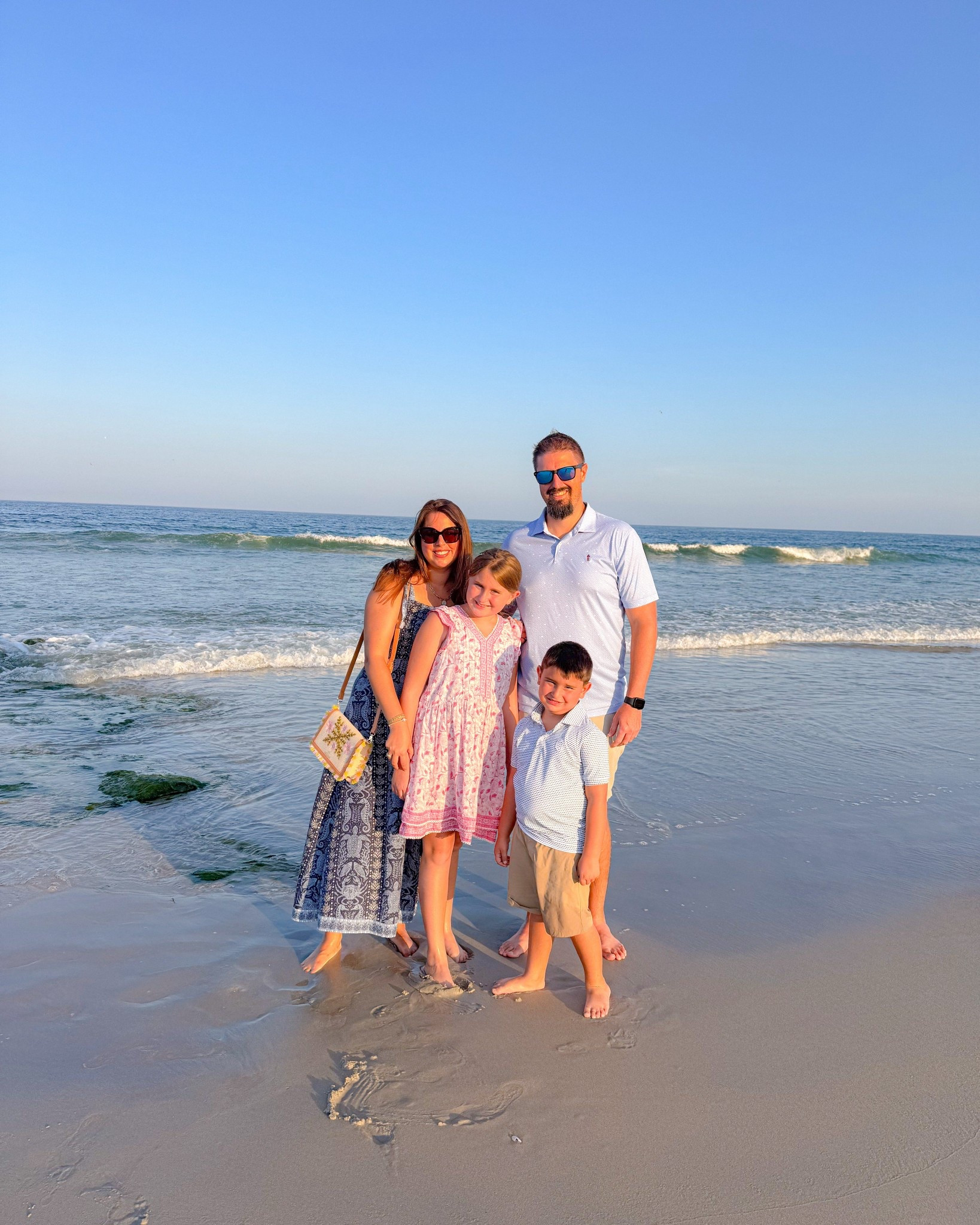 Vacation Fitcheck 🐚

Jackson’s shirt is Foxden and Fairways linked in my bio! Use code “LOWCOUNTRYLEAH” for 15% off. 

Brad’s shirt is from Harbour Town in HHI  

#LTKKids #LTKSeasonal #LTKFamily