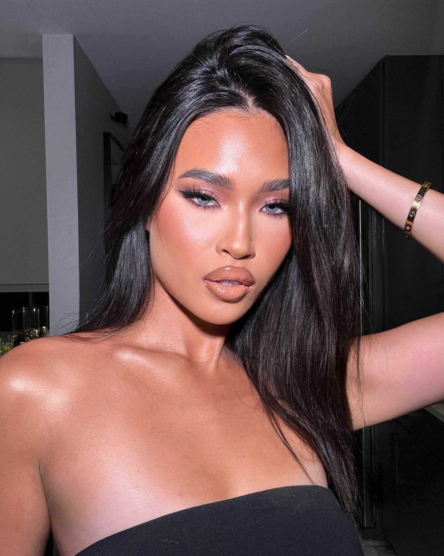 Used @patmcgrathreal bronze seduction palette on @l.auracao for this eye look 😍 
Beauty bio code Alayza30 for 30% off
Lilly lashes code Alayza15 
#makeupartist #dallasmakeupartist #dallasmua ##makeup #glam #celebritymakeupartist #dallascelebrity #dallasinfluencer #alayzacaseymakeup #influencer #dallasblogger #dallascontentcreator #contentcreator

#LTKVideo #LTKBeauty #LTKStyleTip