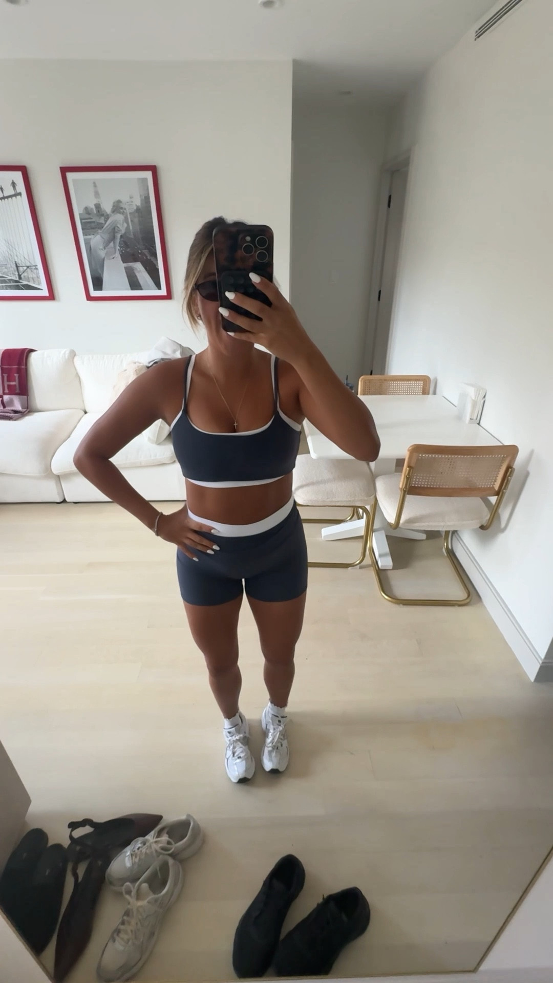 so the material is AMAZING. literally the most flattering active set I’ve worn in a hot min

#LTKFindsUnder100 #LTKActive #LTKStyleTip
