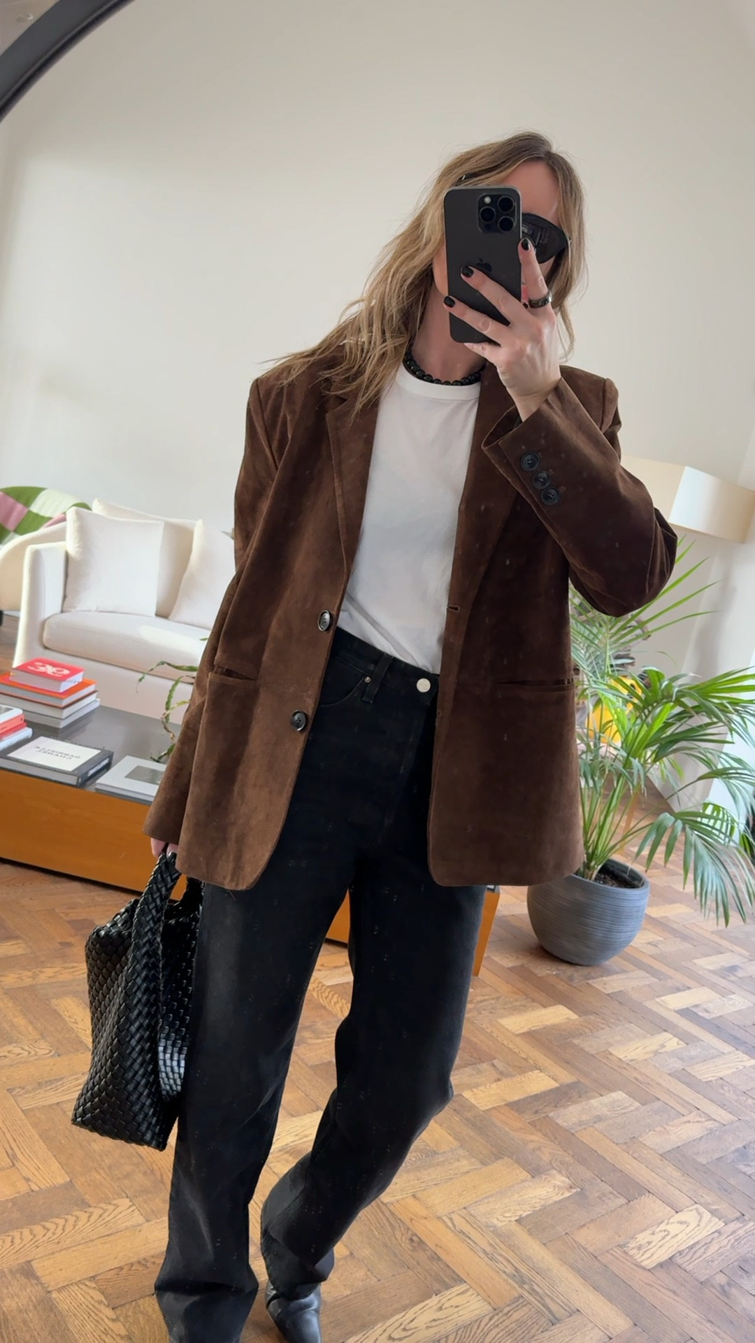 Suede Jacket Outfit For Spring

Suede | spring | black jeans | bag | lunch outfit | 

#LTKspring #LTKuk #LTKsummer