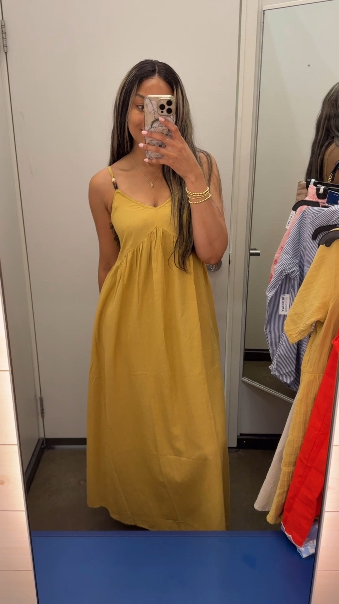 Everything Old Navy is 50% OFF until 5/2 😍 wearing Sleeveless Boho Maxi Dress size XS Tall (5’7 height) 💛

Summer dress spring maxi tropical resort wear vacation beach beachy flowy beaded 