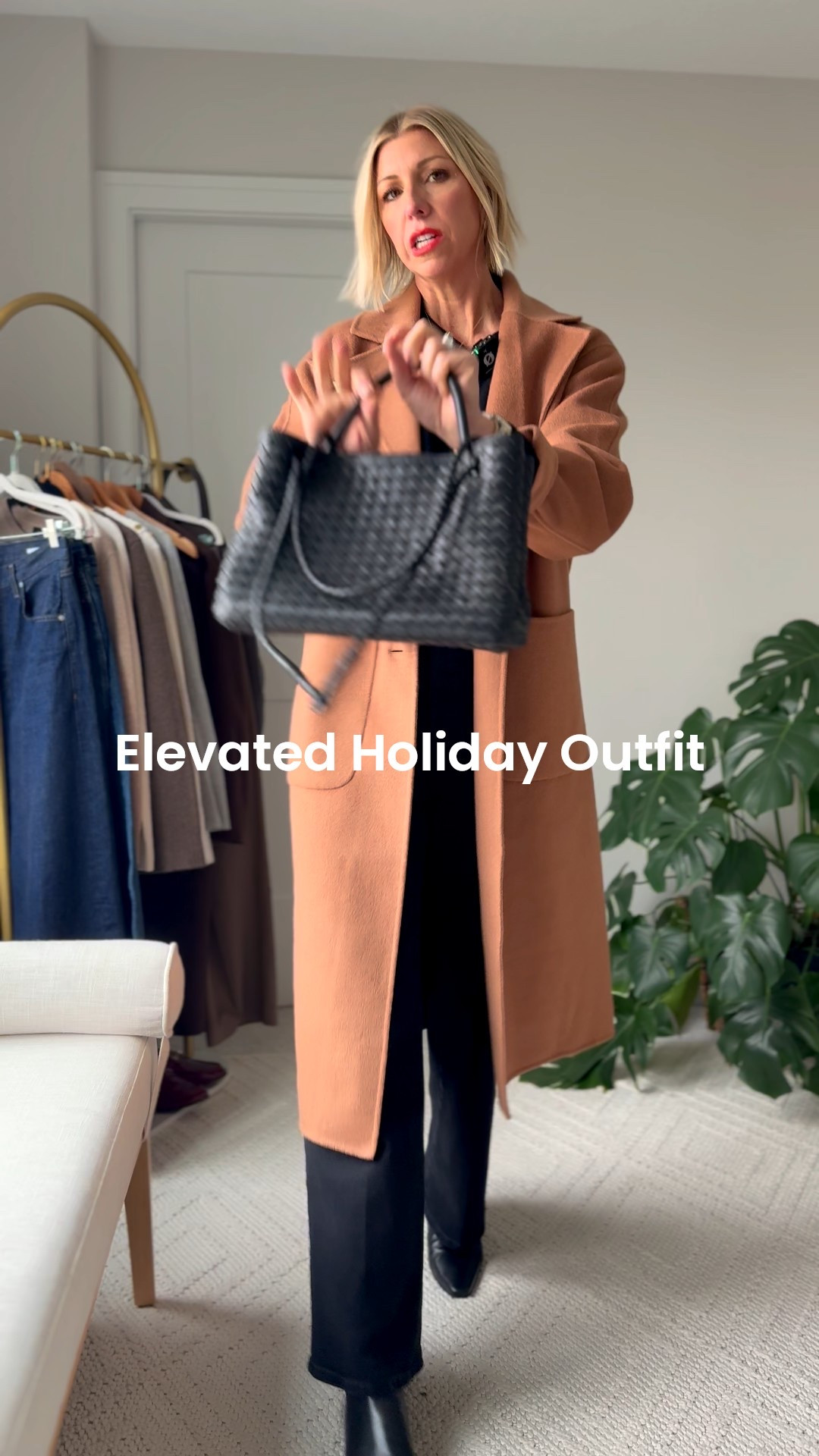 Why this elevated outfit works ⬇️
✔ Looks instantly polished
✔ Works with any color (black, cream, maroon…)
✔ No decision fatigue
✔ Feels luxe, but takes 5 minutes

Shop everything below. 


#LTKOver40 #LTKootd #LTKCyberWeek