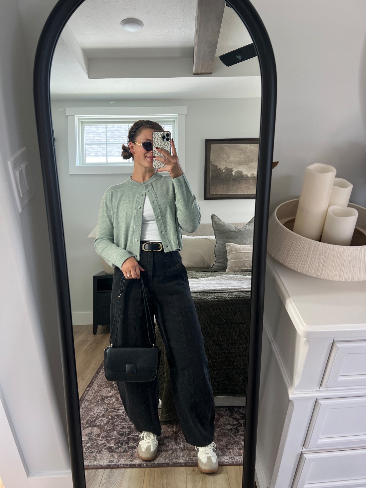 Exact jeans are sold out in black, but I have them in all the other colors!! A similar option for the pants and purse are linked!

#LTKSeasonal #LTKSaleAlert