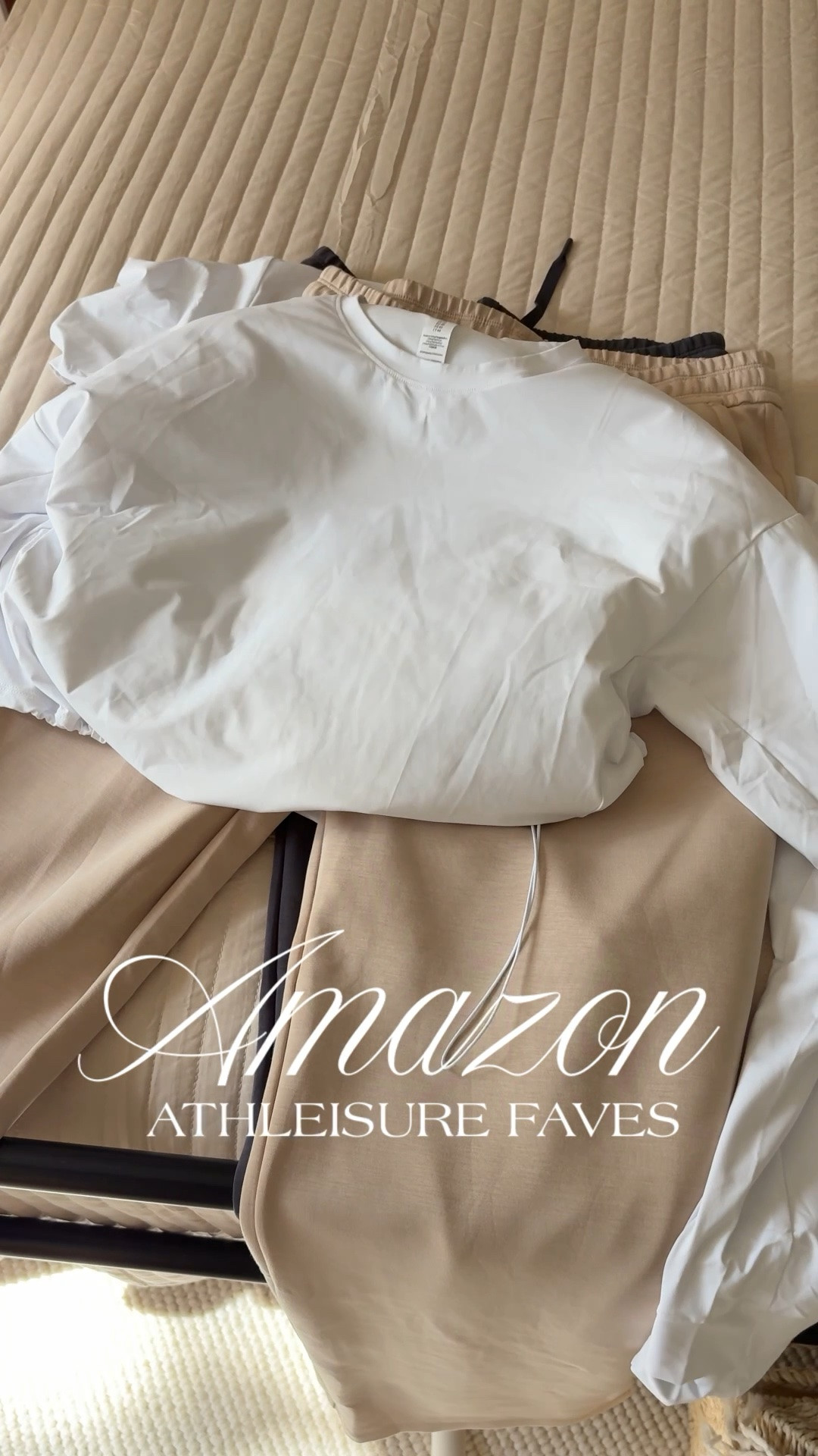the coziest pants for fall! perfect for work from home or style them for work with a cute crossbody! I love these

#LTKdayinmylife #LTKWorkwear #LTKActive