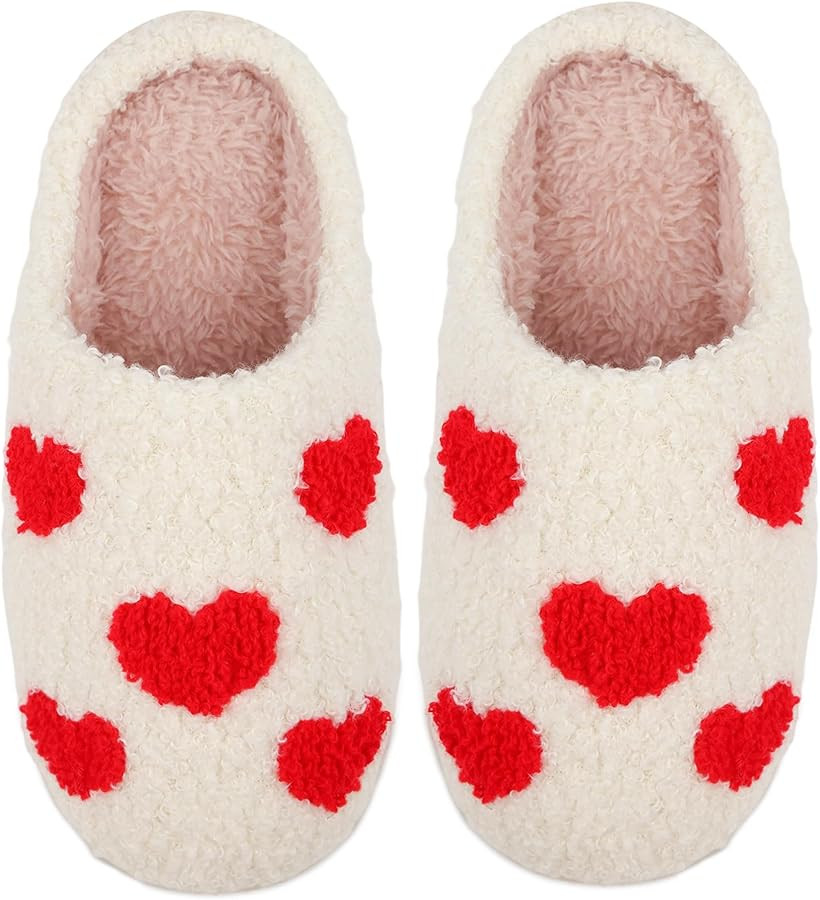 CWODOR Kids Rainbow Hearts Slippers Girls Cute House Slippers Plush Slip on Shoes | Amazon (US)