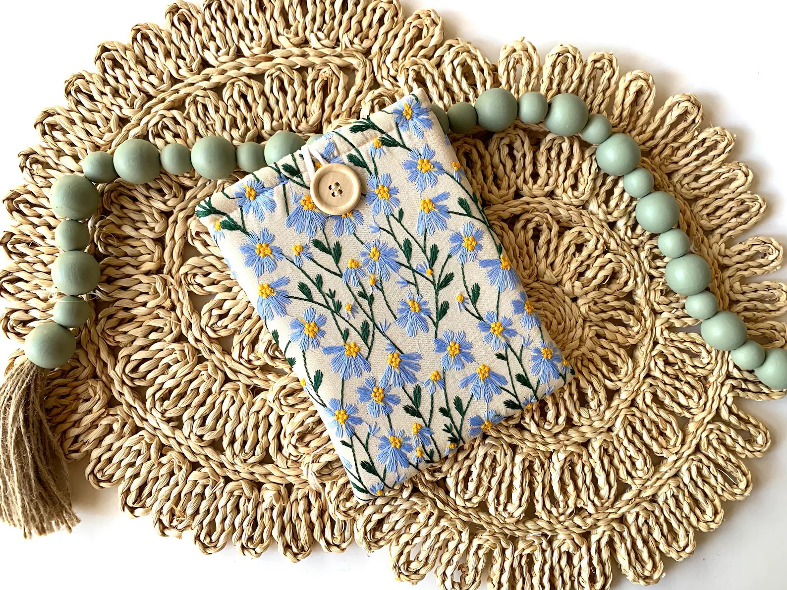 Blue Beige Daisy Embroidered Book Sleeve, Kindle Sleeve, Ereader Cover, iPad Sleeve, Book Gift, B... | Etsy (US)