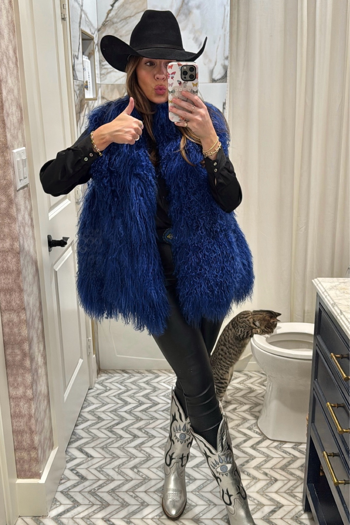 What I wore to Fort Worth Stockshow and Rodeo 

#LTKSeasonal #LTKShoeCrush #LTKStyleTip