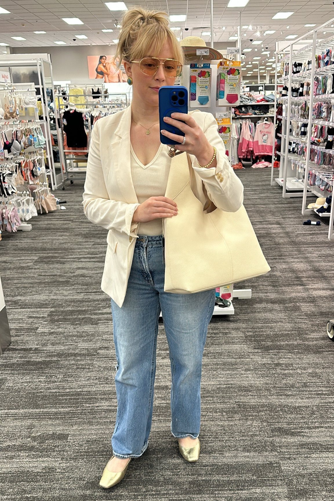 Monochromatic look and loving these ladies. Blazer is old Loft  