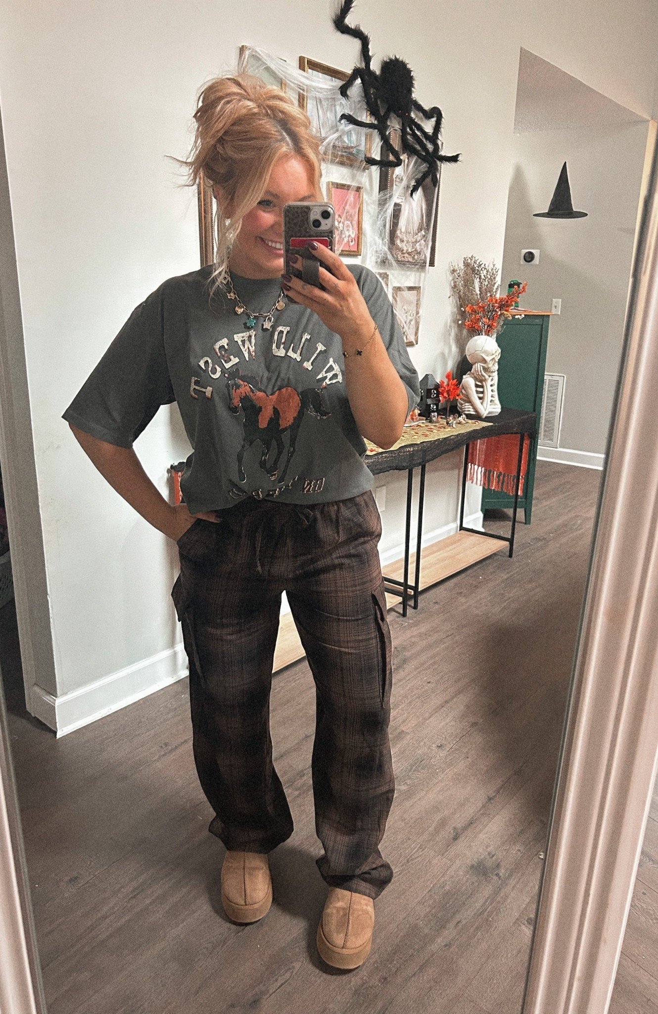 Entire outfit is…. From the men’s section!!! What do we think of these flannel cargo pants?! 

#LTKStyleTip #LTKMidsize #LTKSeasonal