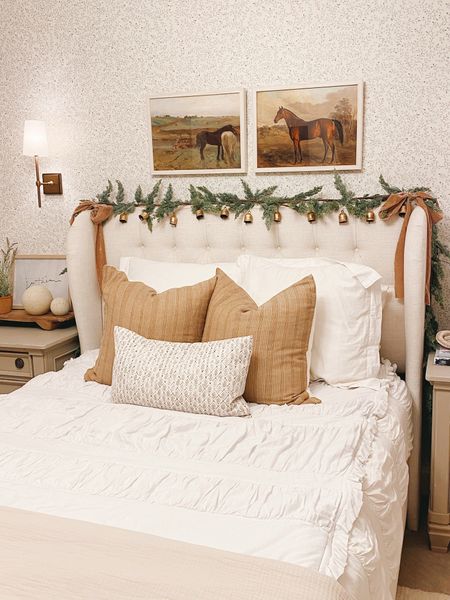 Girls bedroom Christmas inspo, Christmas decor, bedroom styling
#visionboard #moodboard #porcheandco

#LTKSeasonal #LTKHoliday #LTKhome