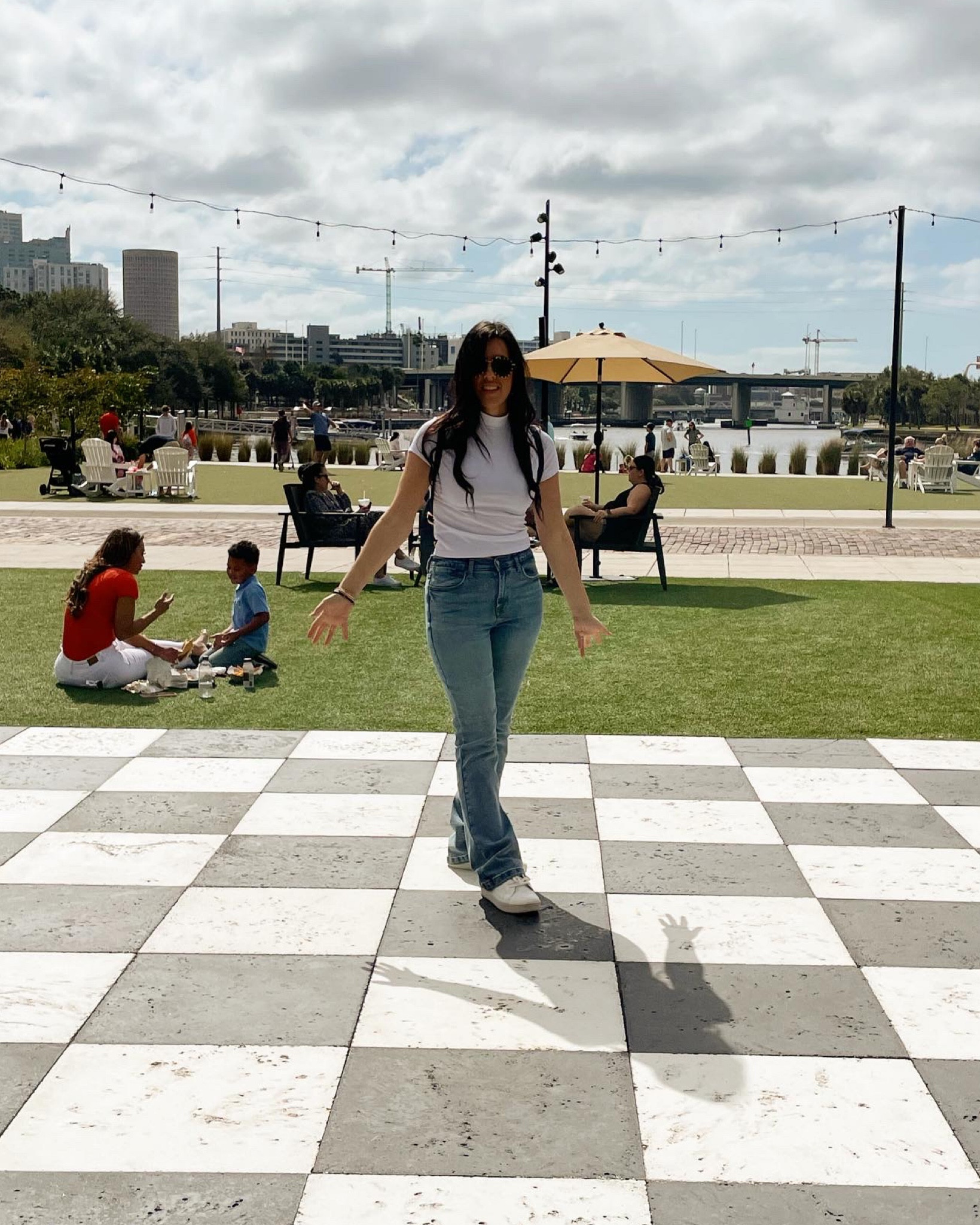 Obsessed with finding jeans right now but it is getting too hot to be outside mid day in Florida lol 🥵 


#LTKfit